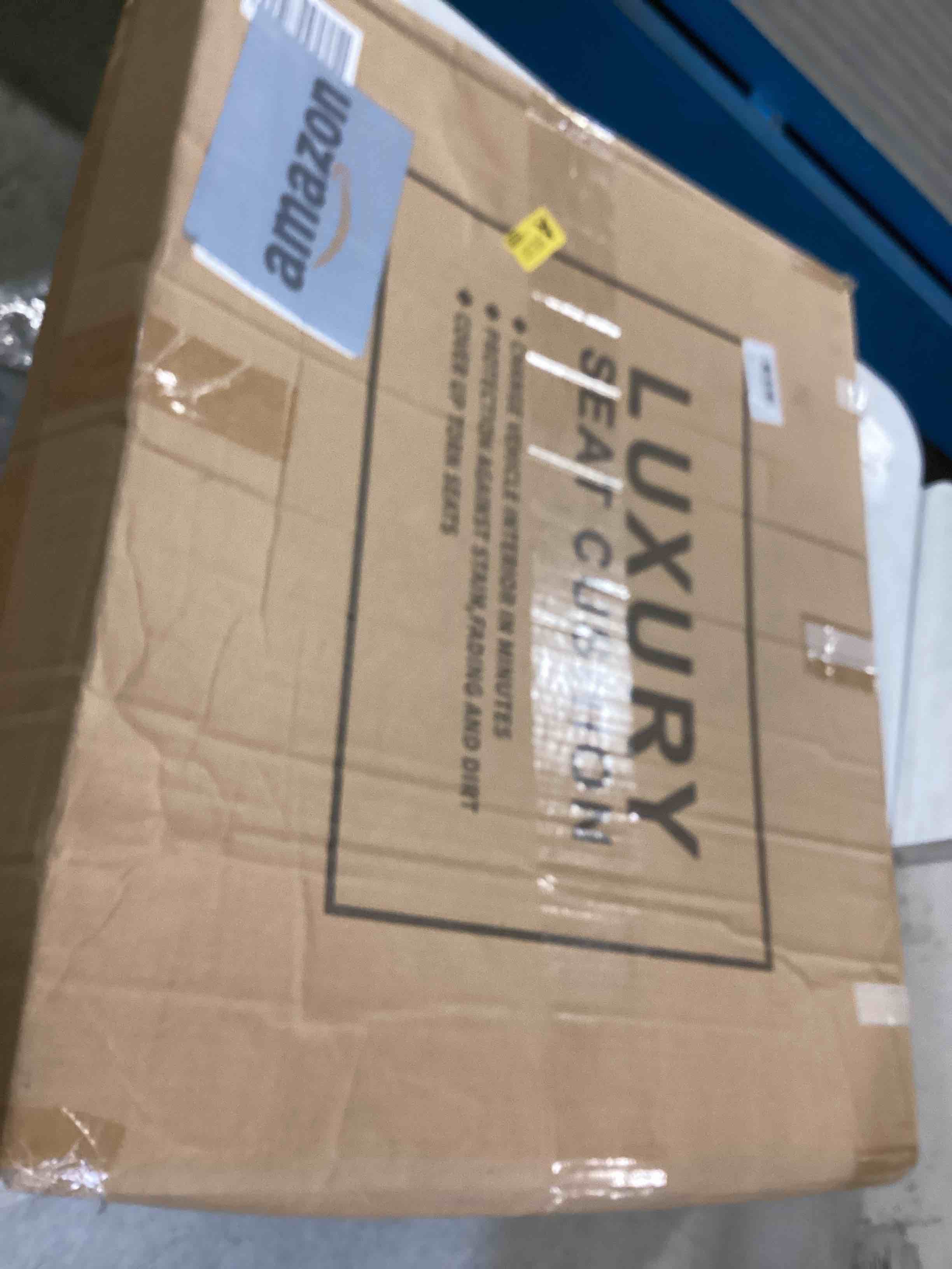 https://s3.amazonaws.com/lotting-images-prod/bidfta/BLU6635979_1721228374516.jpeg