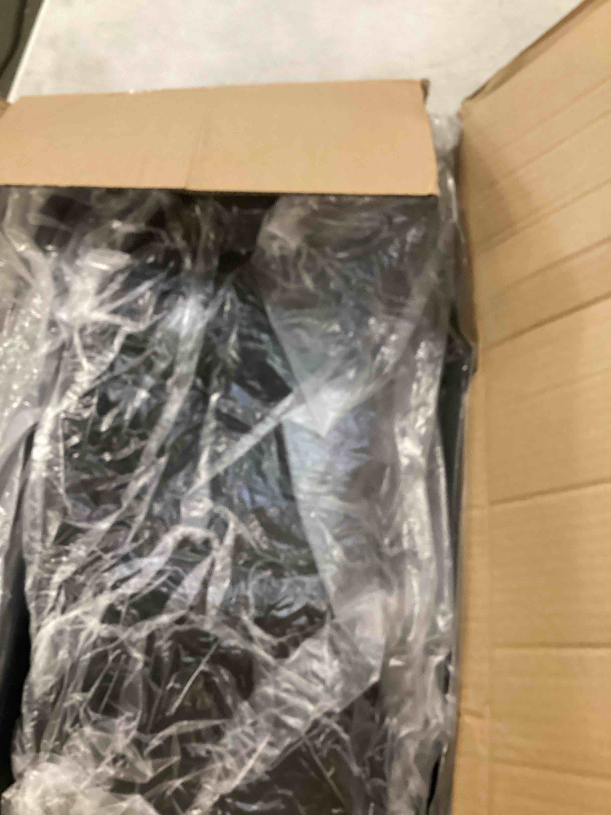 https://s3.amazonaws.com/lotting-images-prod/bidfta/BLU6636153_1721255709678.jpeg