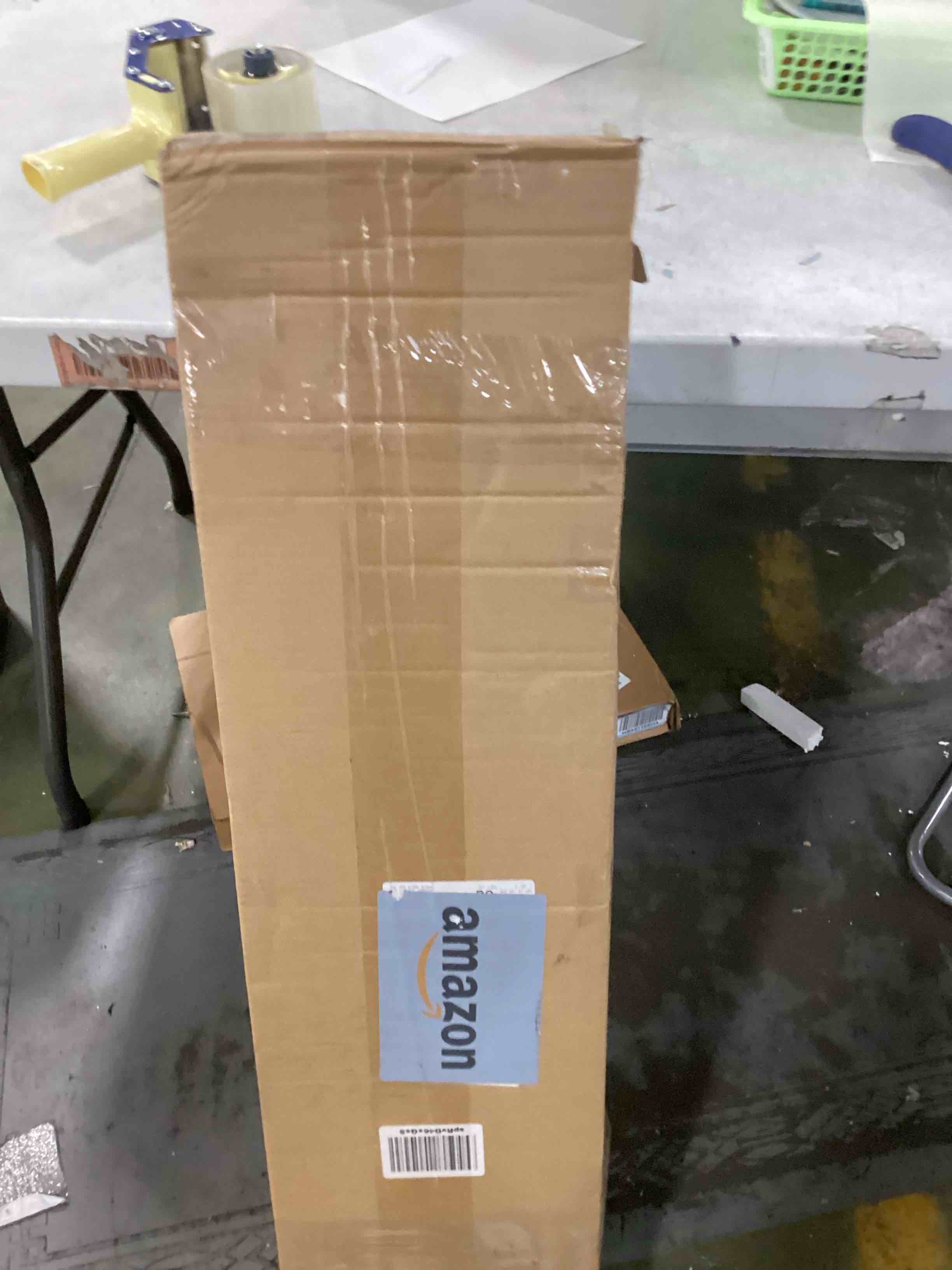 https://s3.amazonaws.com/lotting-images-prod/bidfta/BLU6636171_1721259035351.jpeg