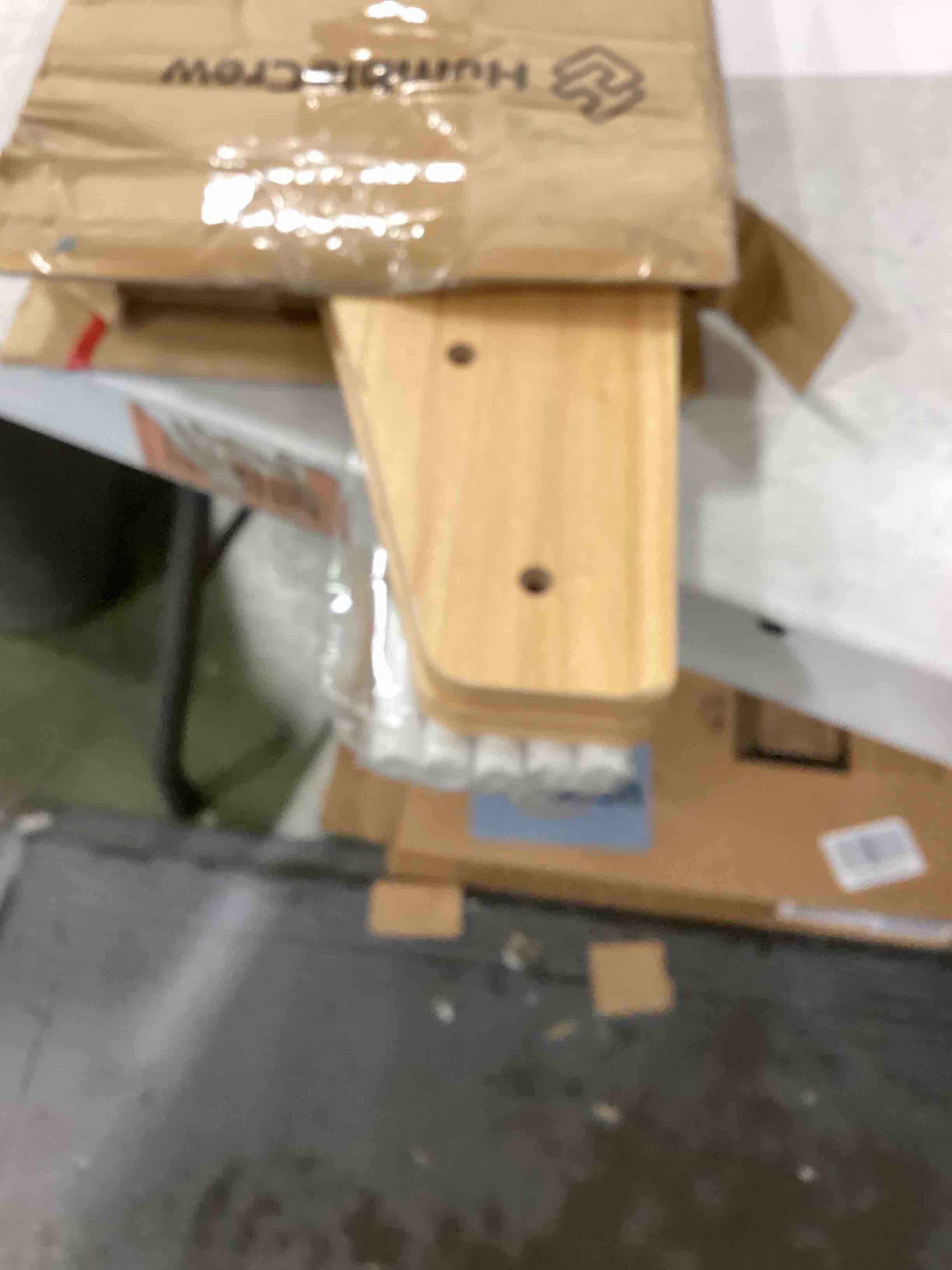 https://s3.amazonaws.com/lotting-images-prod/bidfta/BLU6636245_1721274683136.jpeg
