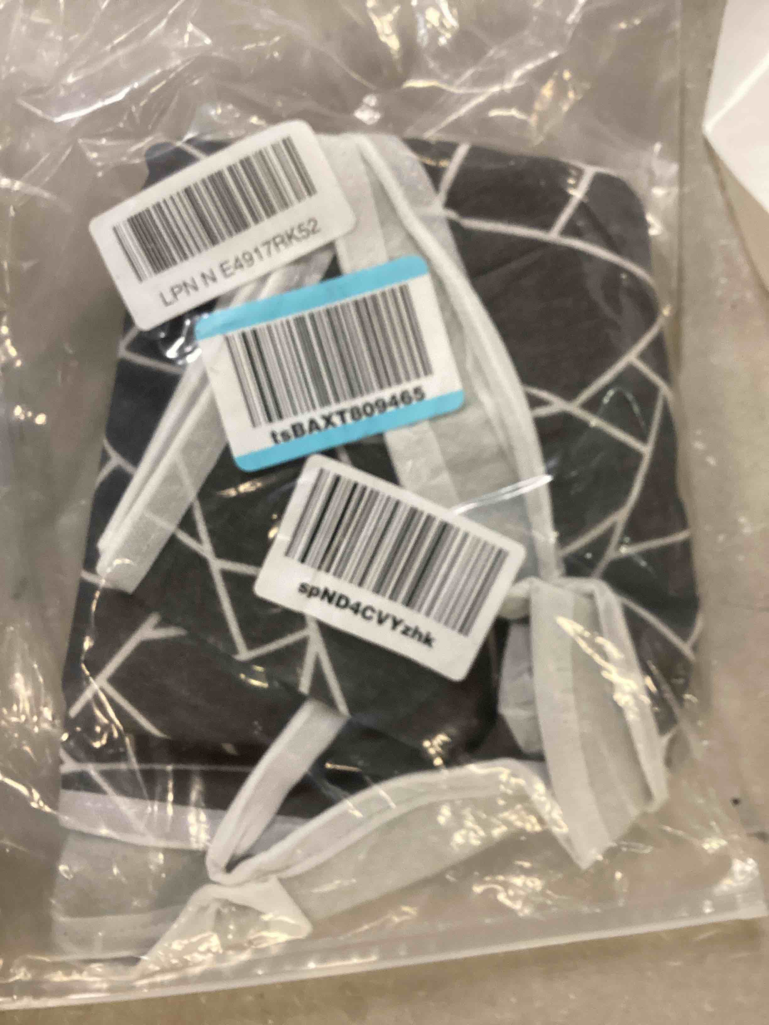 https://s3.amazonaws.com/lotting-images-prod/bidfta/BLU6636436_1721320651515.jpeg