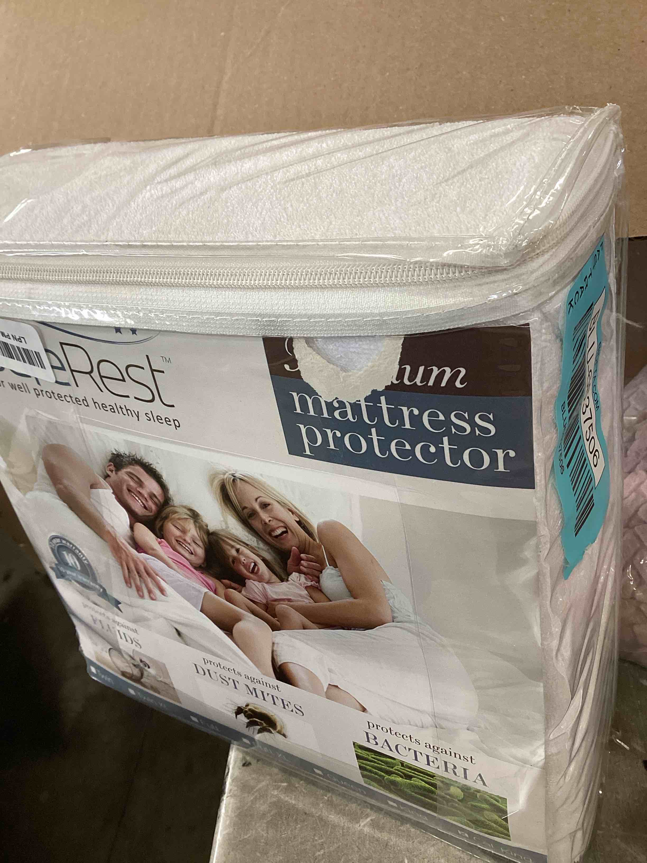 https://s3.amazonaws.com/lotting-images-prod/bidfta/BLU6637507_1720182897890.jpeg