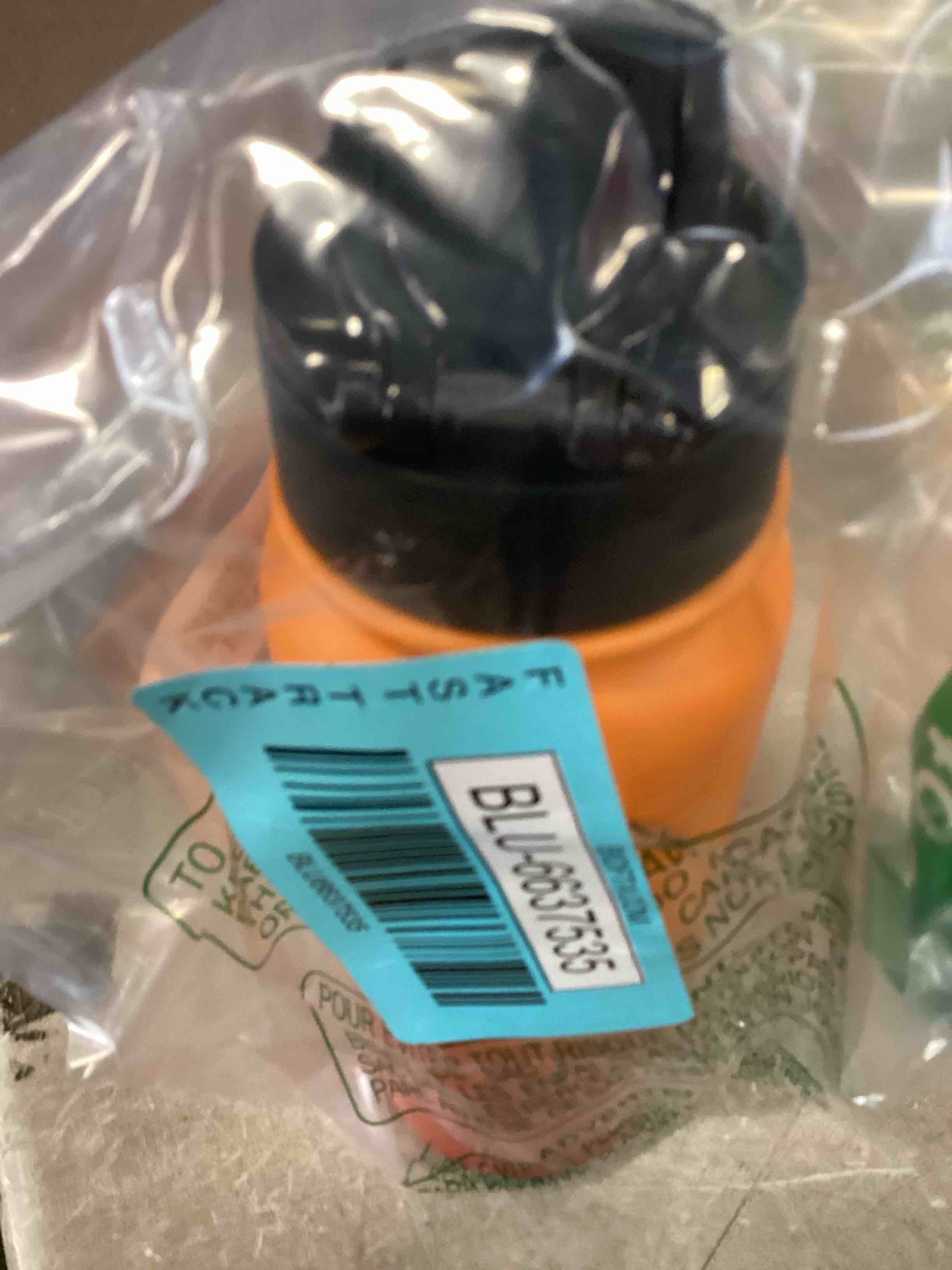 https://s3.amazonaws.com/lotting-images-prod/bidfta/BLU6637535_1720185508943.jpeg