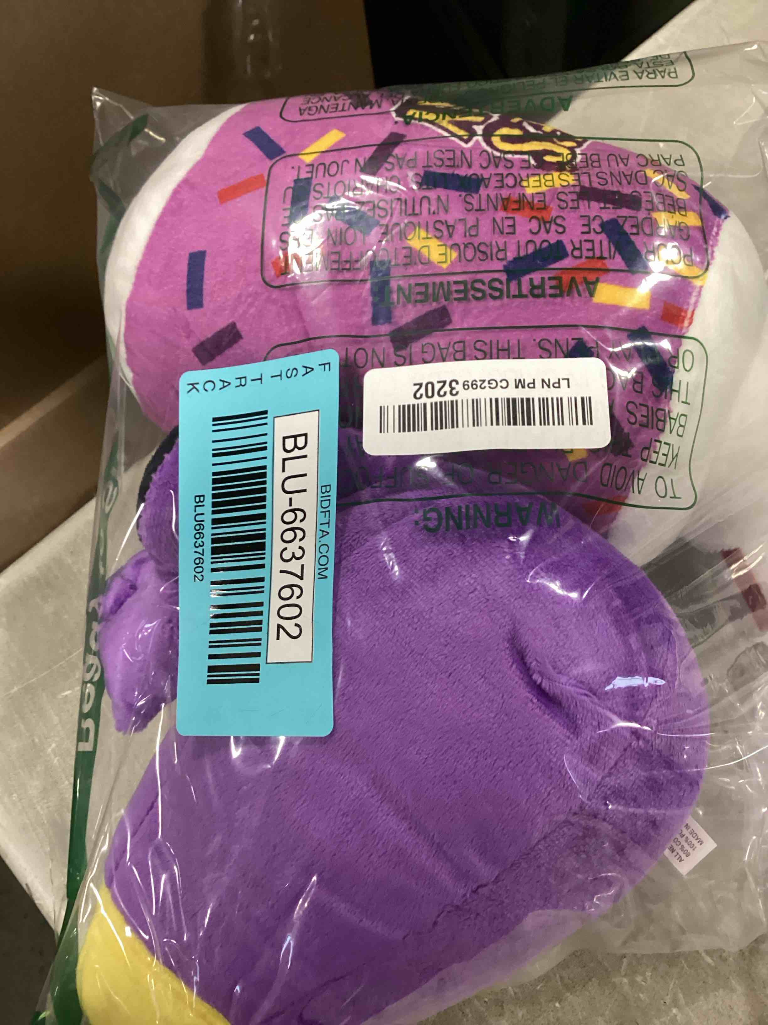 https://s3.amazonaws.com/lotting-images-prod/bidfta/BLU6637602_1720192111522.jpeg