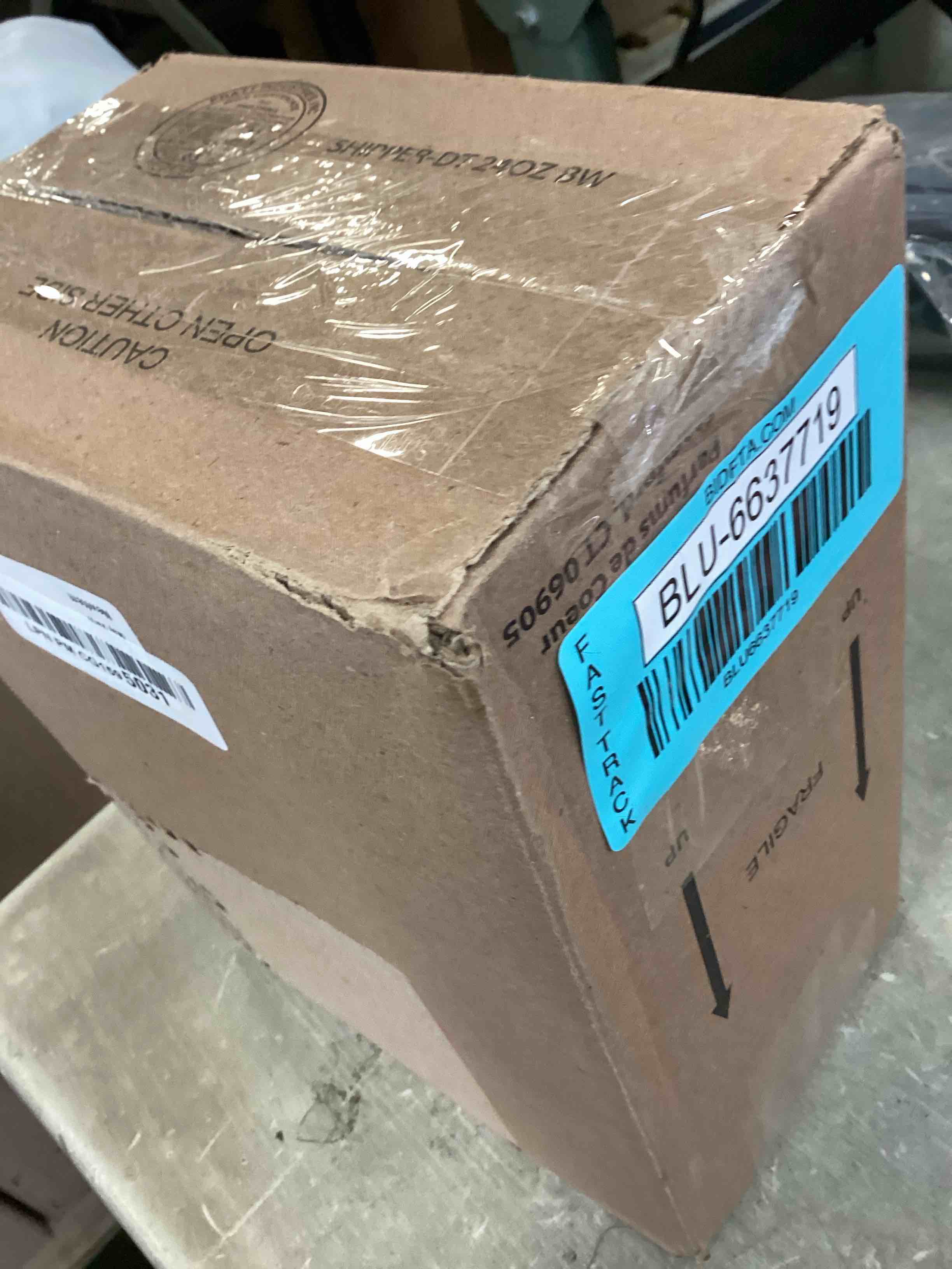 https://s3.amazonaws.com/lotting-images-prod/bidfta/BLU6637719_1720201871641.jpeg