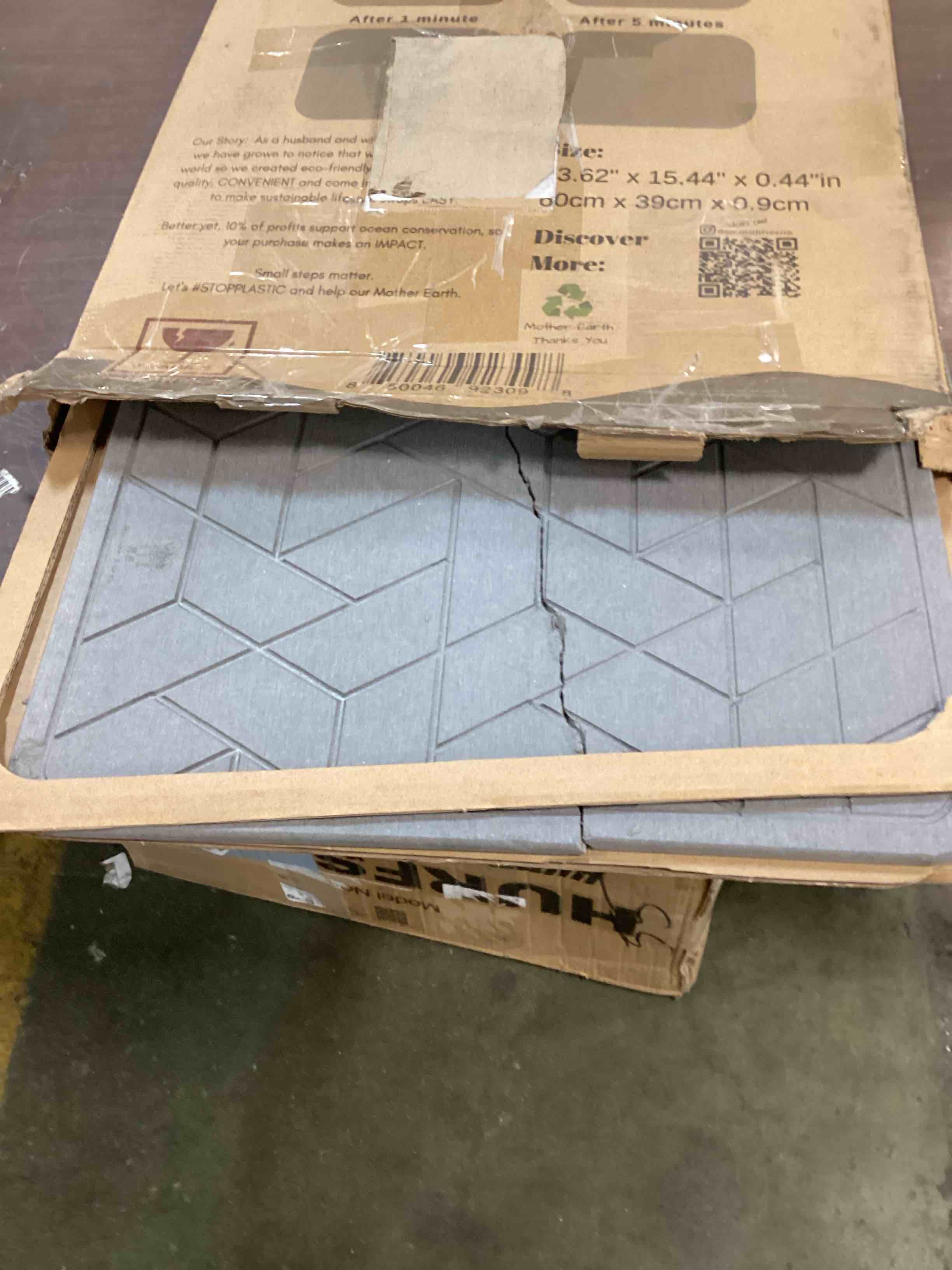 https://s3.amazonaws.com/lotting-images-prod/bidfta/BLU6638002_1720231589301.jpeg