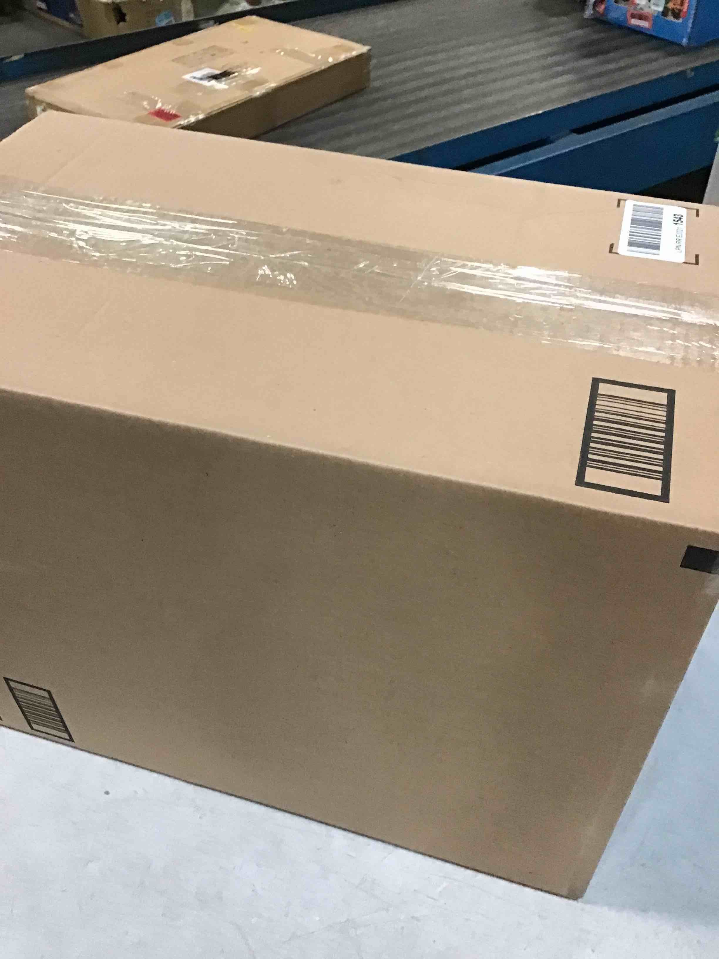 https://s3.amazonaws.com/lotting-images-prod/bidfta/BLU6638409_1720527163330.jpeg