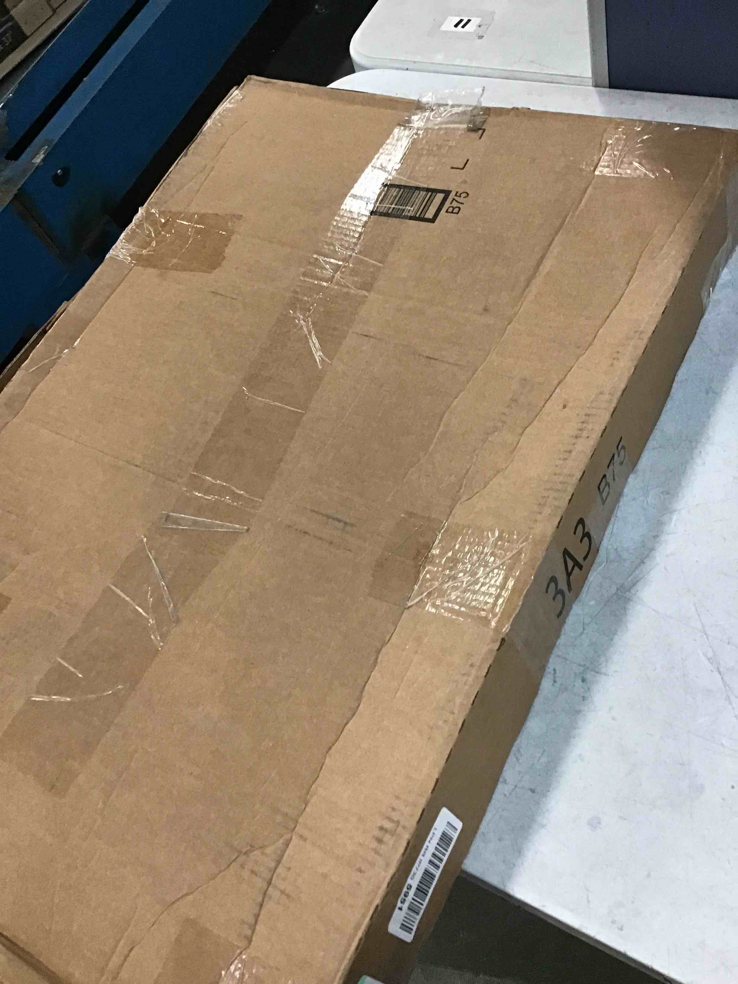 https://s3.amazonaws.com/lotting-images-prod/bidfta/BLU6638478_1720531972728.jpeg