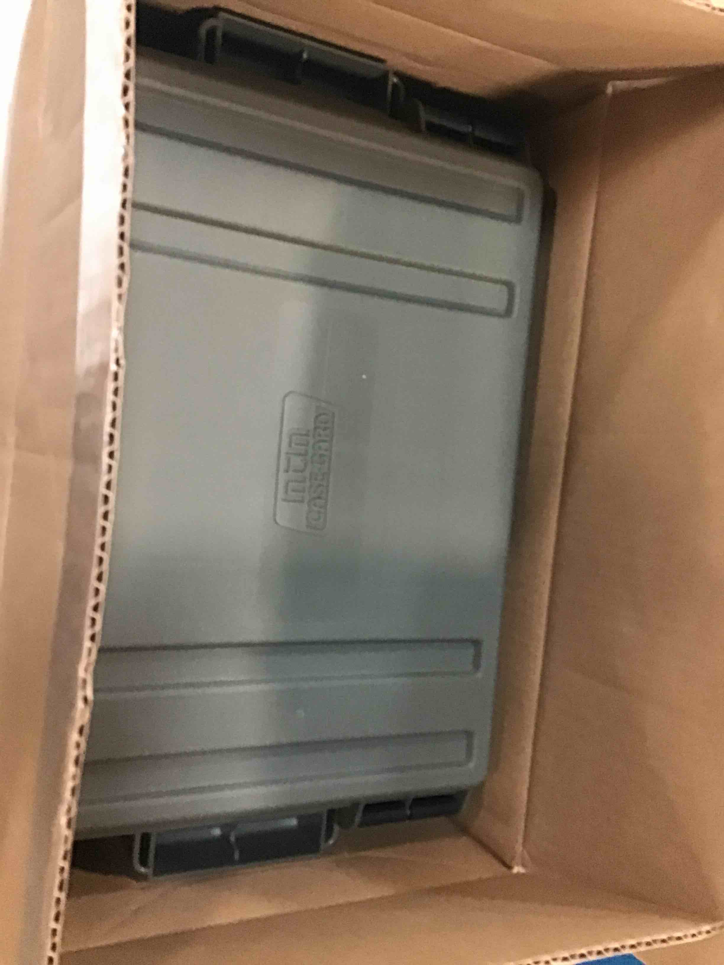 https://s3.amazonaws.com/lotting-images-prod/bidfta/BLU6638768_1720634402807.jpeg