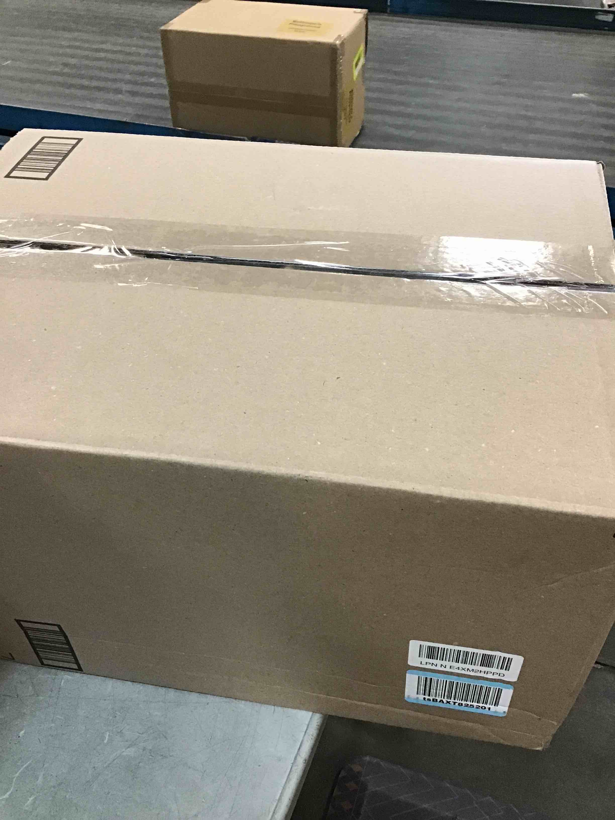 https://s3.amazonaws.com/lotting-images-prod/bidfta/BLU6638784_1720637308976.jpeg