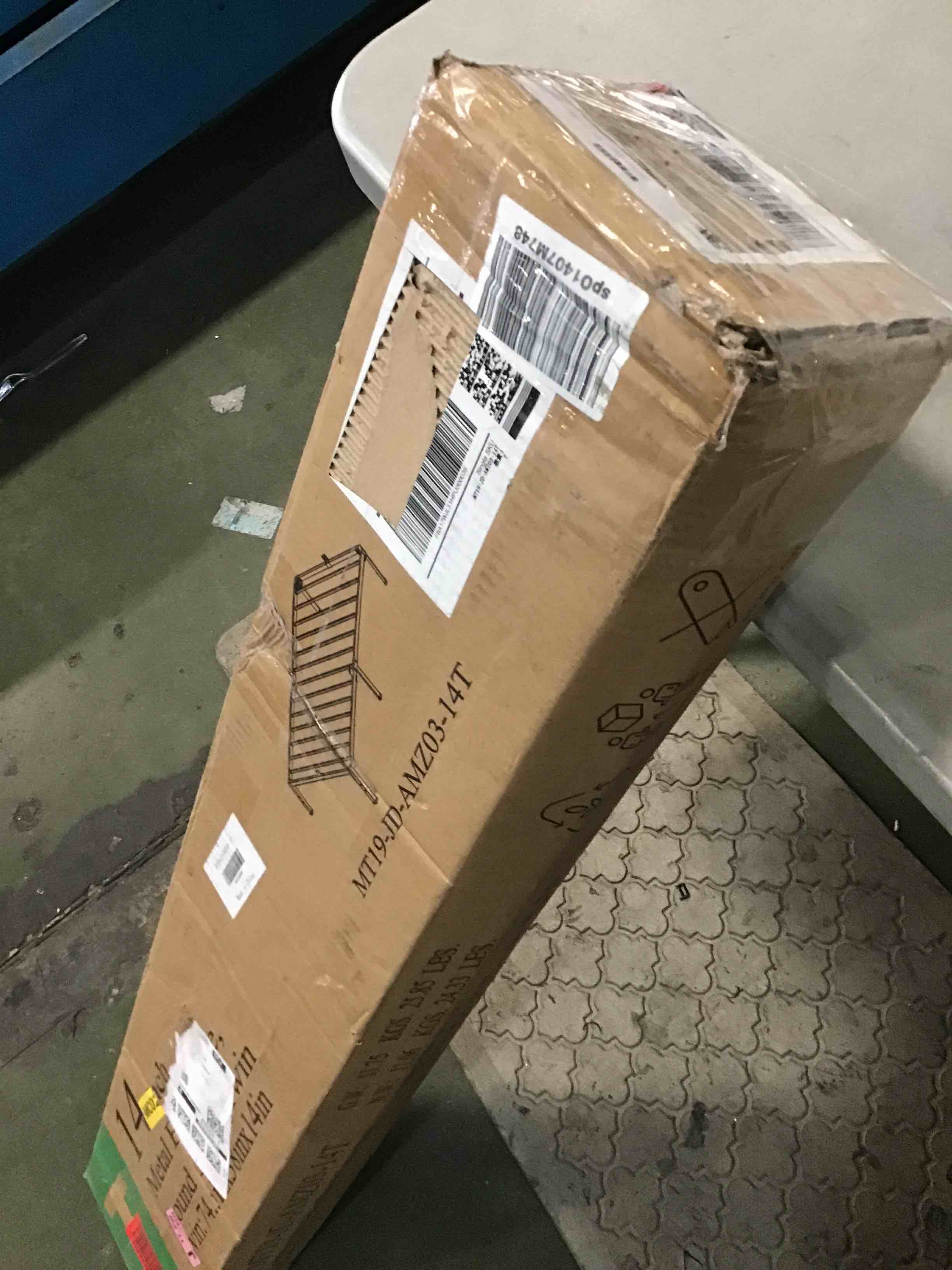https://s3.amazonaws.com/lotting-images-prod/bidfta/BLU6638925_1720714113290.jpeg