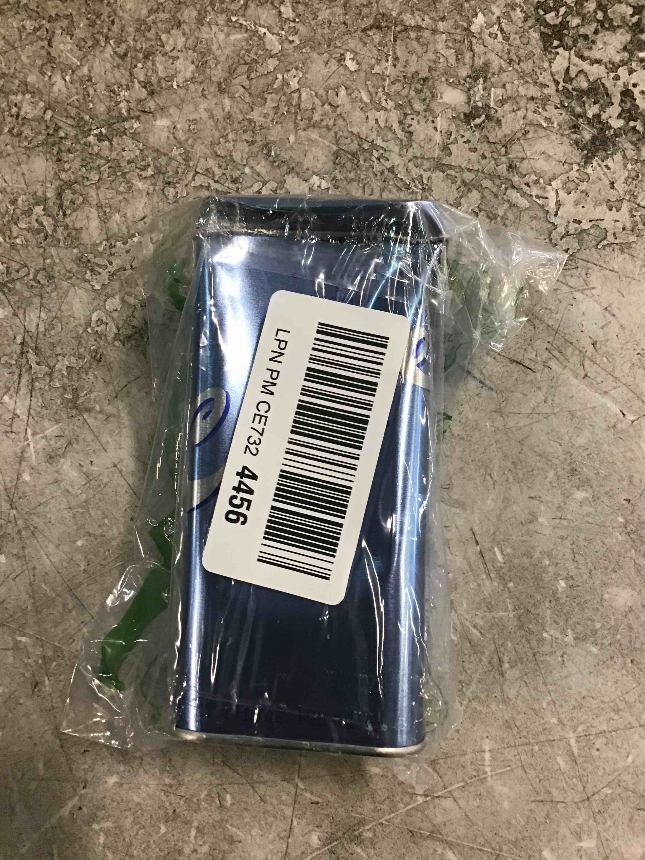 https://s3.amazonaws.com/lotting-images-prod/bidfta/BLU6639215_1720798949684.jpeg