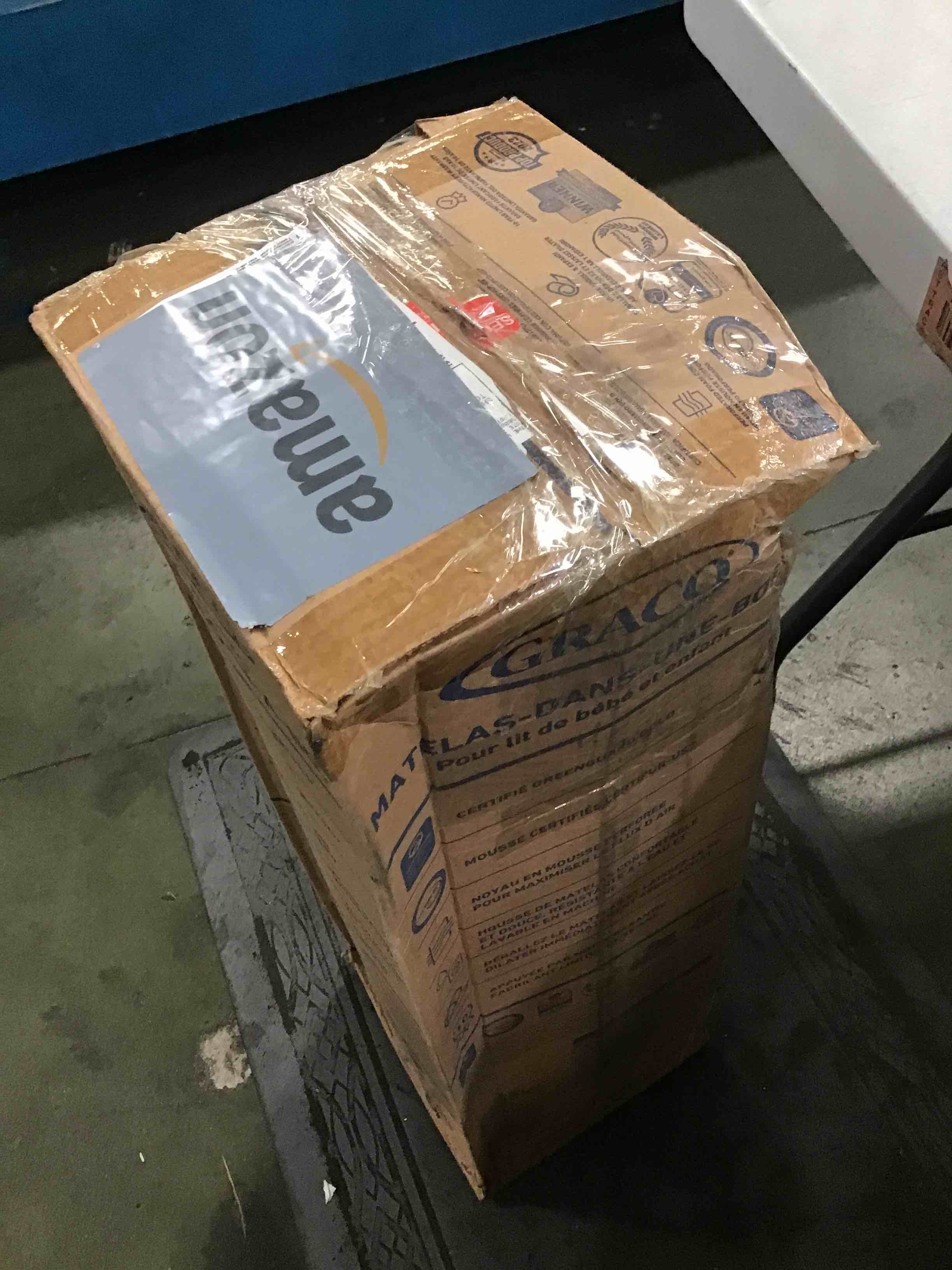 https://s3.amazonaws.com/lotting-images-prod/bidfta/BLU6639332_1721046061634.jpeg
