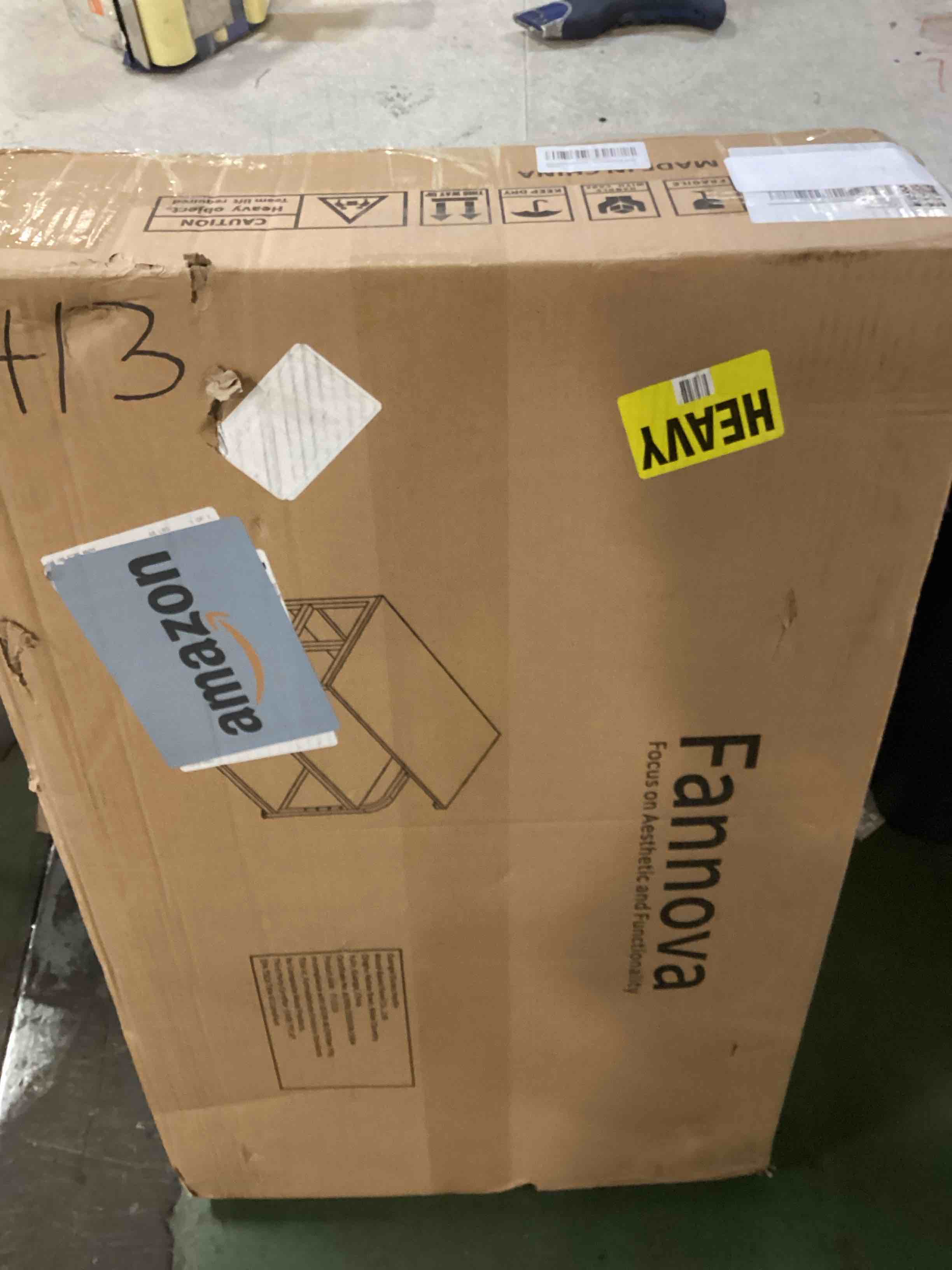 https://s3.amazonaws.com/lotting-images-prod/bidfta/BLU6639500_1720805471181.jpeg