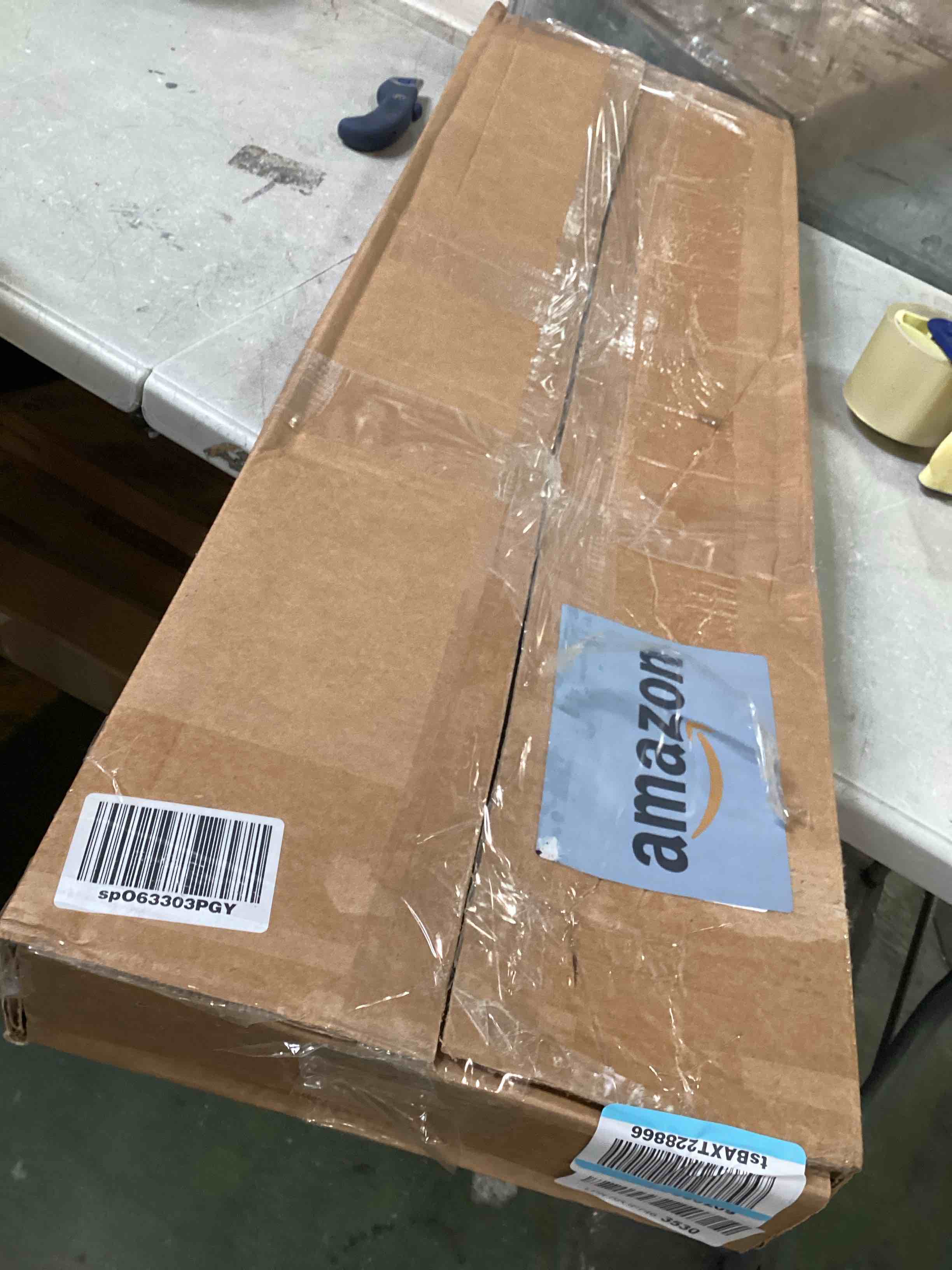 https://s3.amazonaws.com/lotting-images-prod/bidfta/BLU6639877_1721067737048.jpeg