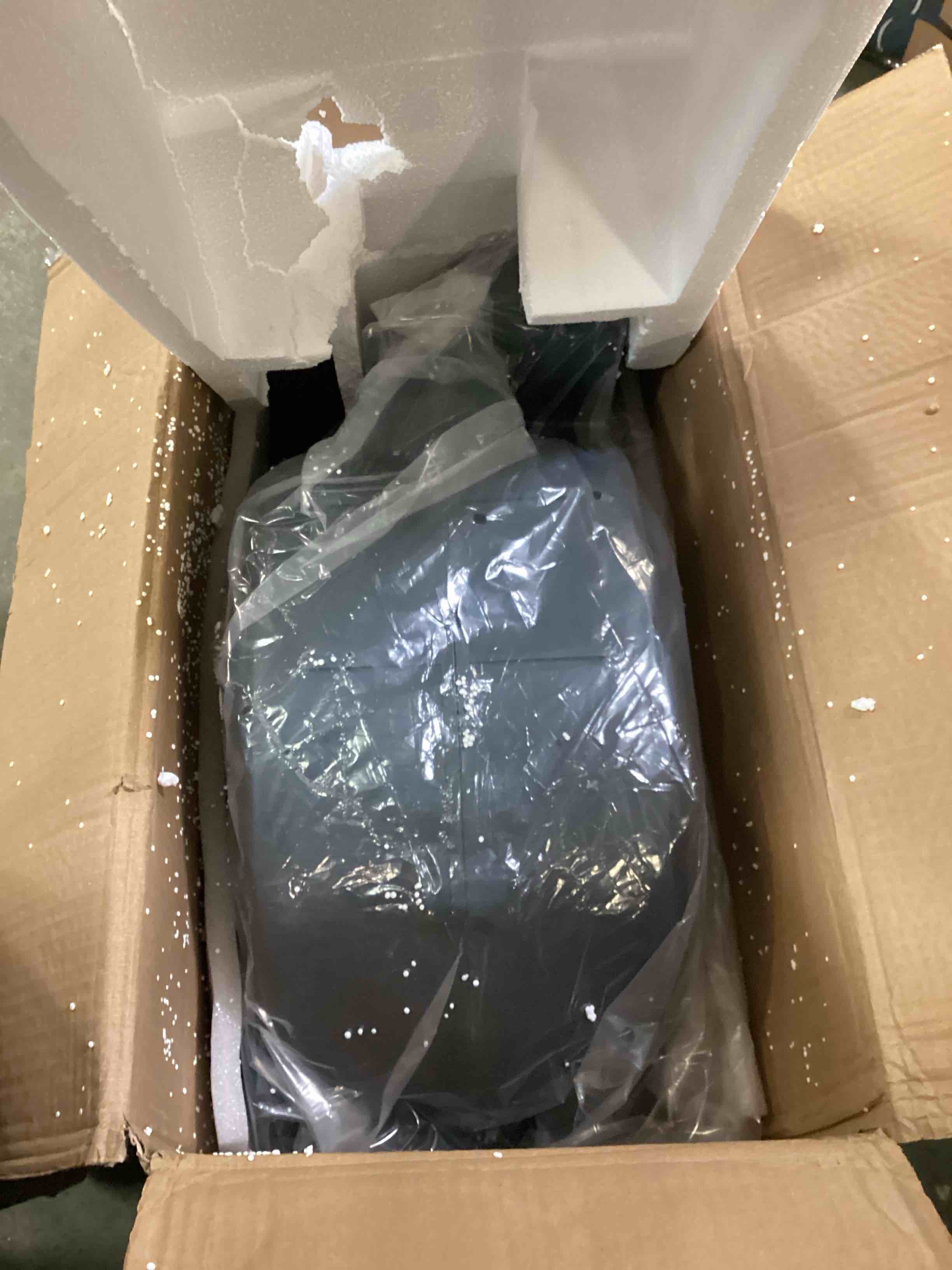 https://s3.amazonaws.com/lotting-images-prod/bidfta/BLU6639915_1721073760706.jpeg