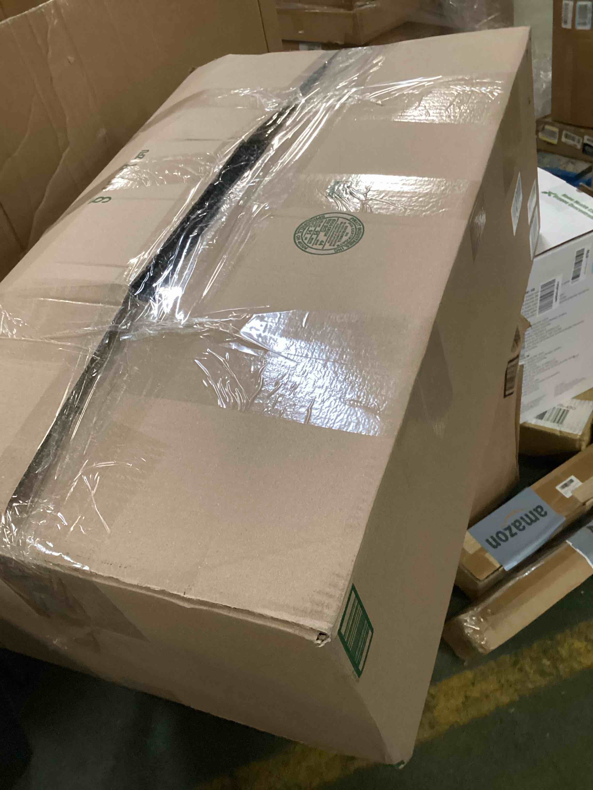 https://s3.amazonaws.com/lotting-images-prod/bidfta/BLU6640008_1721141611208.jpeg