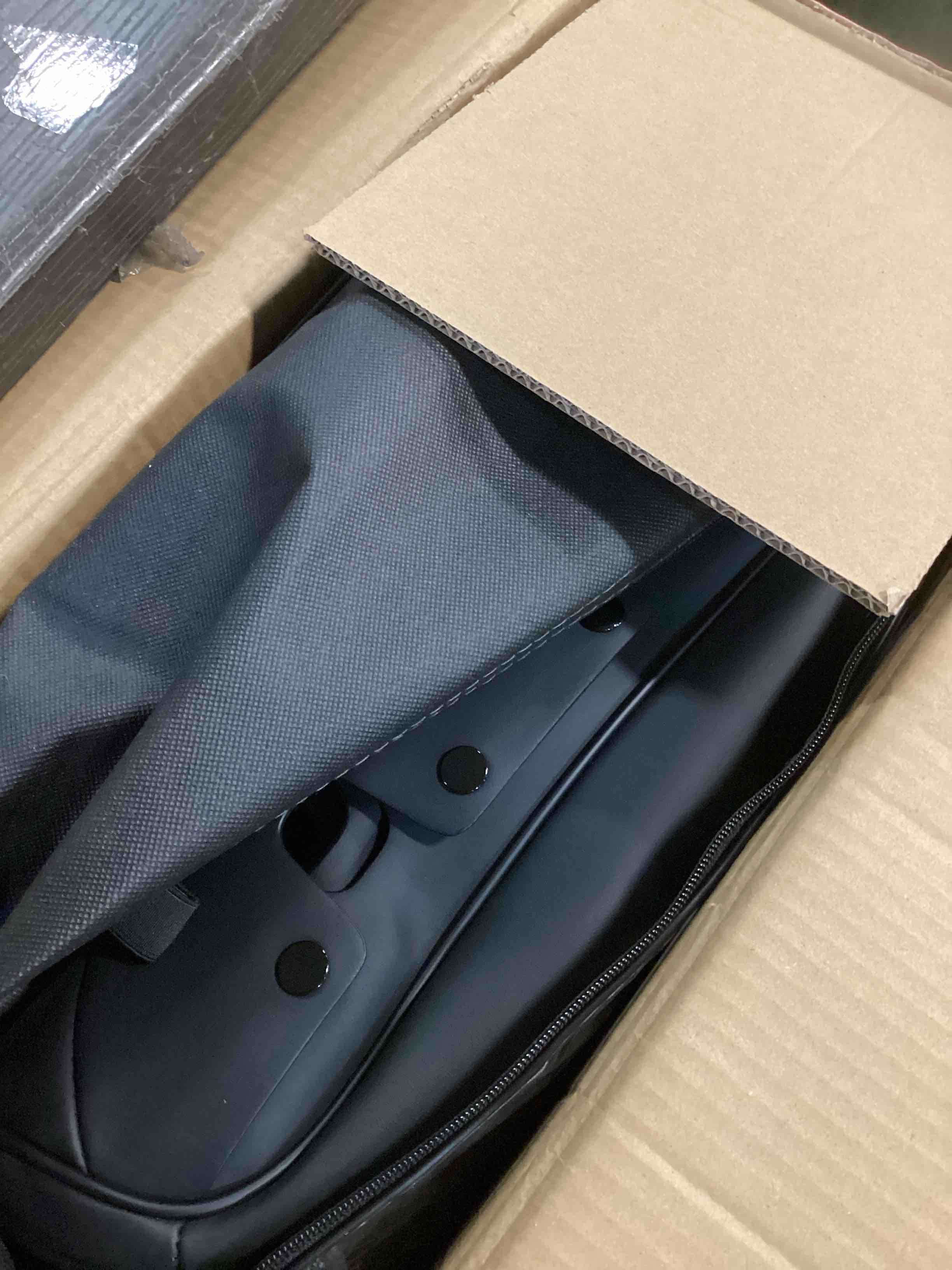 https://s3.amazonaws.com/lotting-images-prod/bidfta/BLU6640138_1721220910515.jpeg
