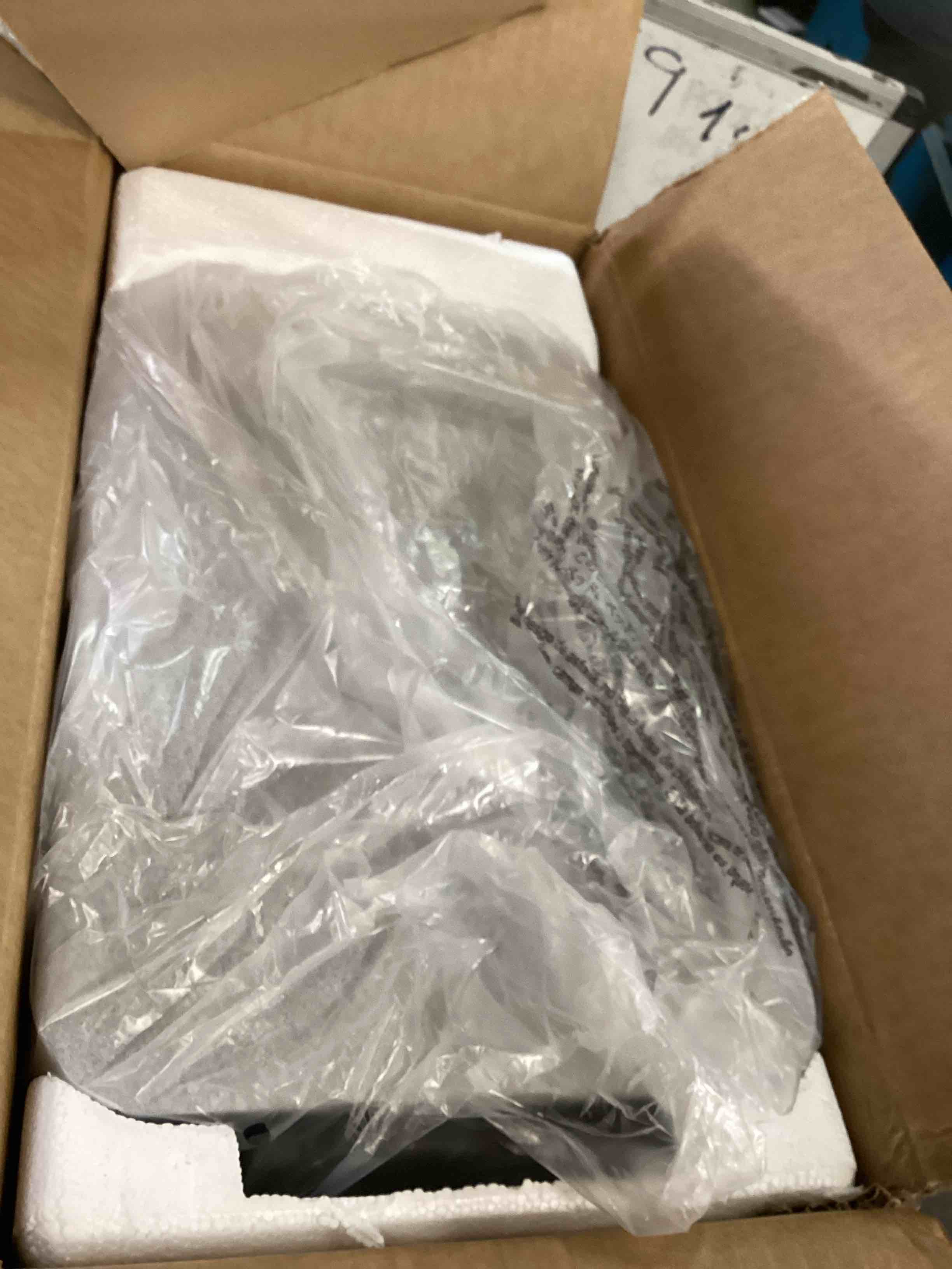 https://s3.amazonaws.com/lotting-images-prod/bidfta/BLU6640156_1721222935457.jpeg