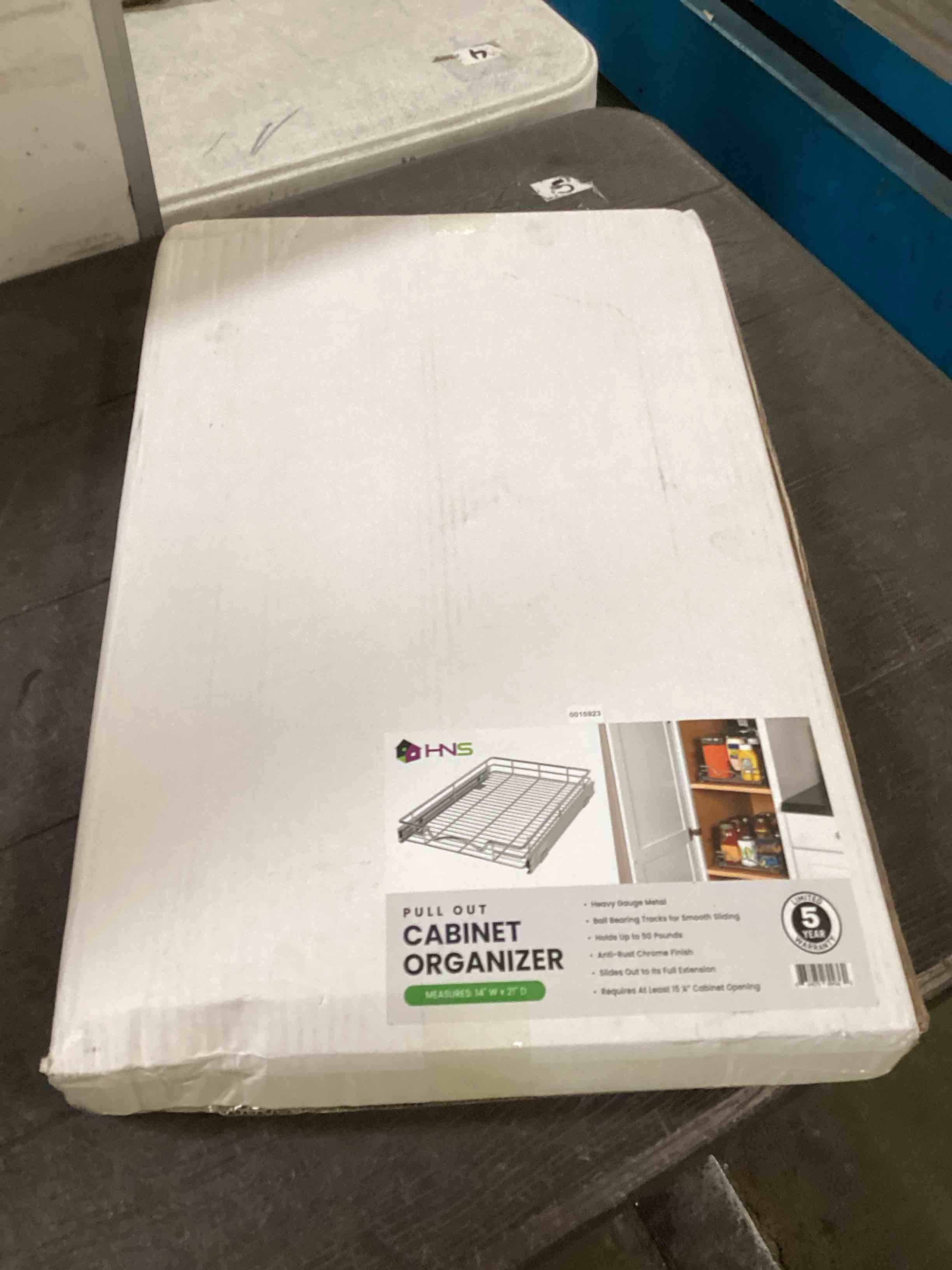 https://s3.amazonaws.com/lotting-images-prod/bidfta/BLU6640209_1721230265698.jpeg