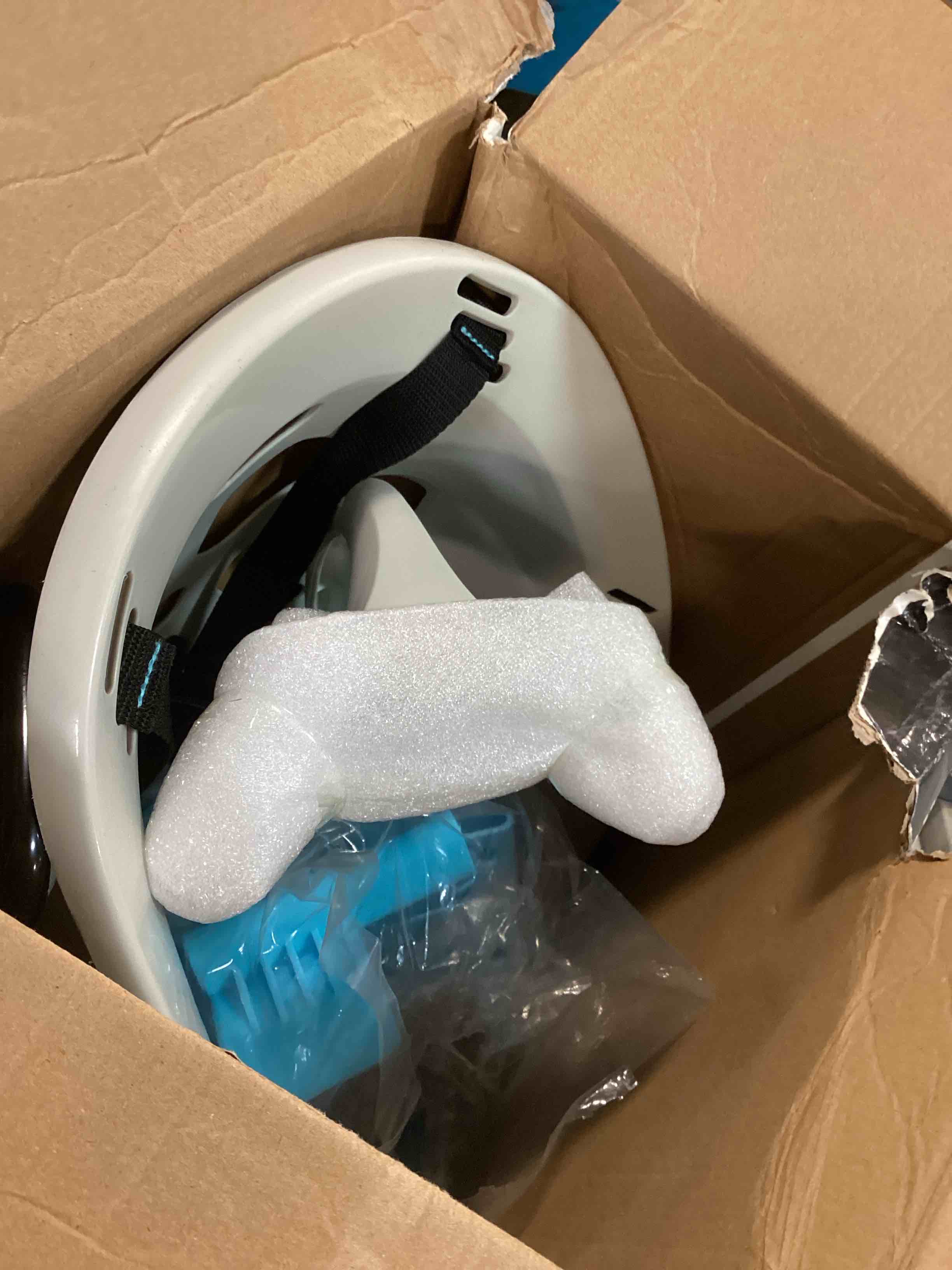 https://s3.amazonaws.com/lotting-images-prod/bidfta/BLU6640475_1721317591202.jpeg