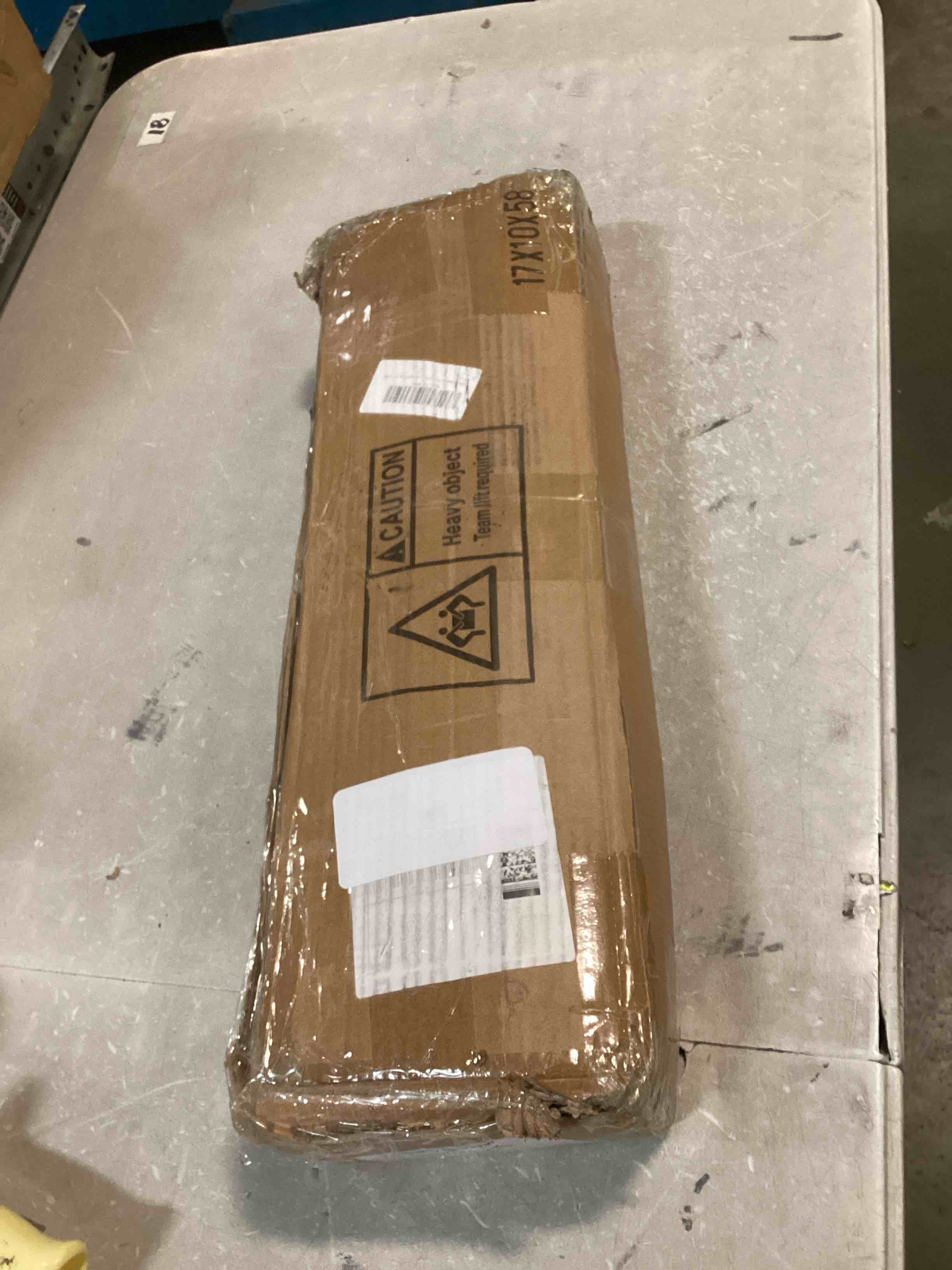 https://s3.amazonaws.com/lotting-images-prod/bidfta/BLU6640957_1719923755611.jpeg