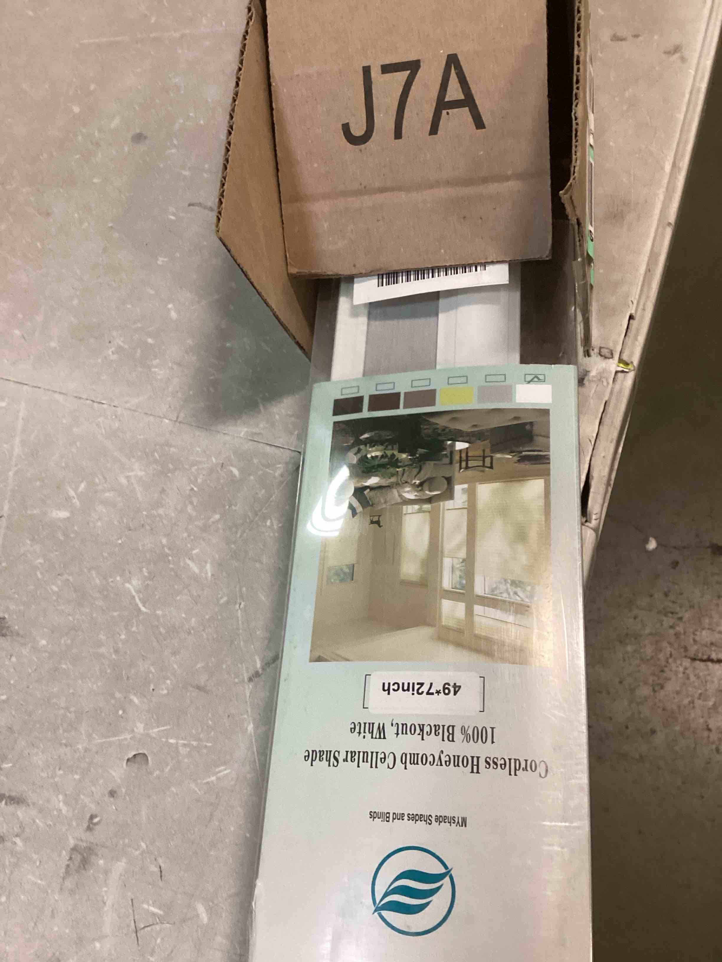 https://s3.amazonaws.com/lotting-images-prod/bidfta/BLU6640991_1719929961225.jpeg