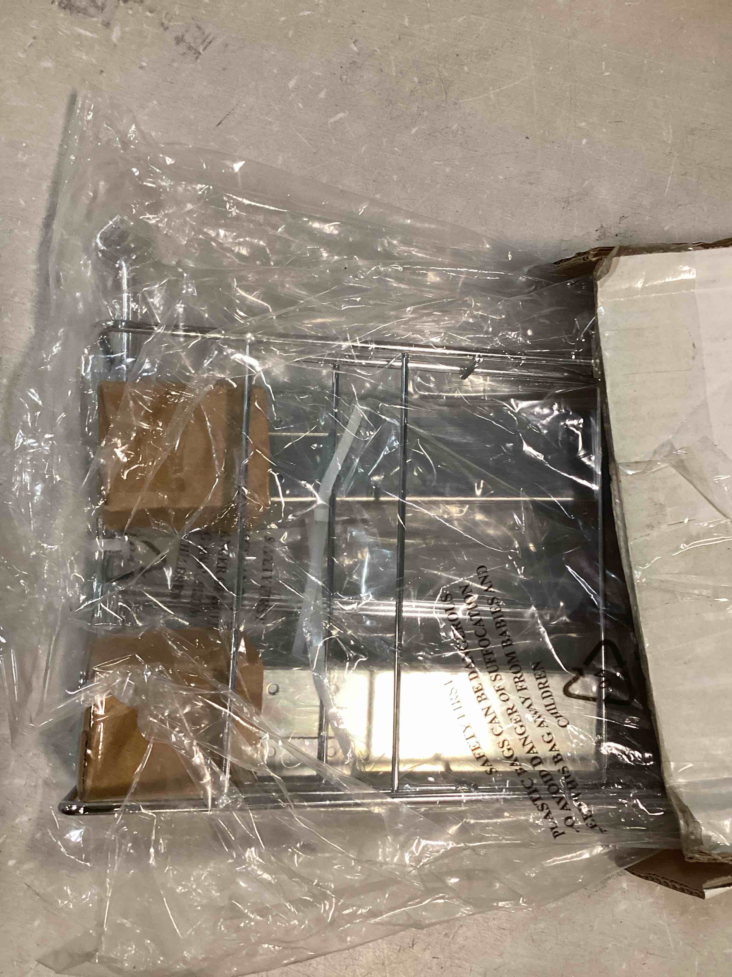 https://s3.amazonaws.com/lotting-images-prod/bidfta/BLU6641123_1719946615029.jpeg