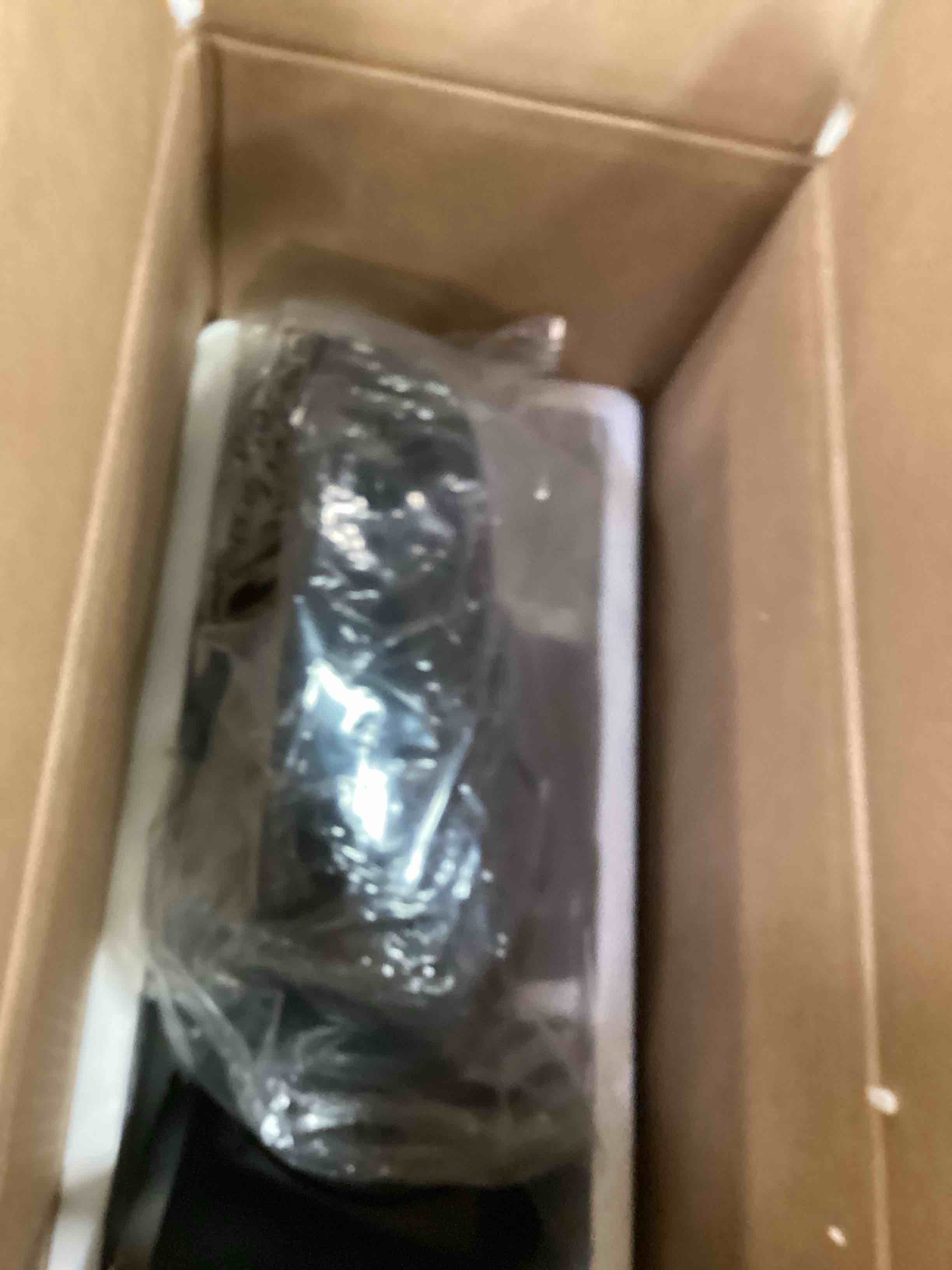 https://s3.amazonaws.com/lotting-images-prod/bidfta/BLU6641563_1720466471578.jpeg