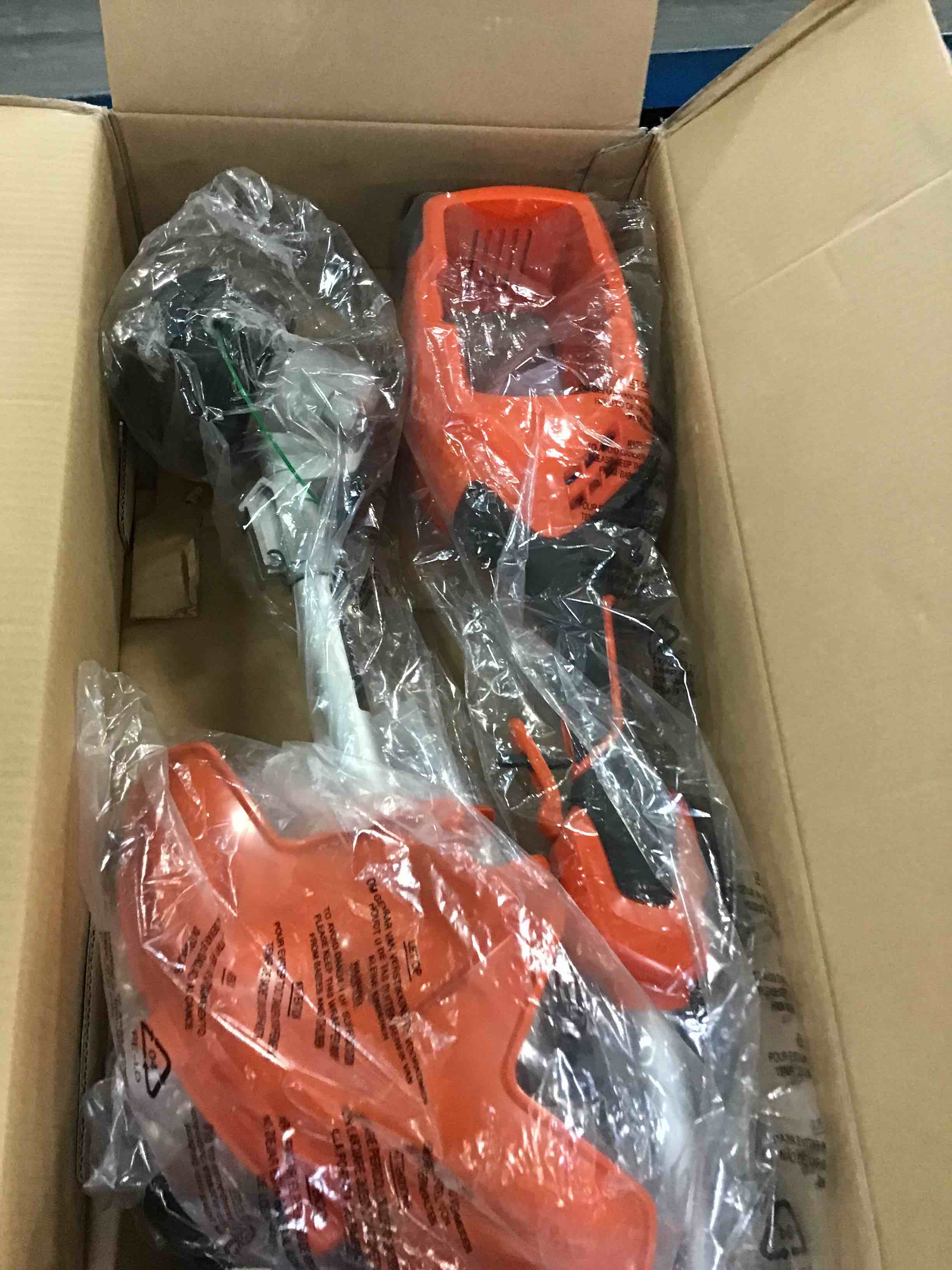 https://s3.amazonaws.com/lotting-images-prod/bidfta/BLU6641618_1720476827728.jpeg