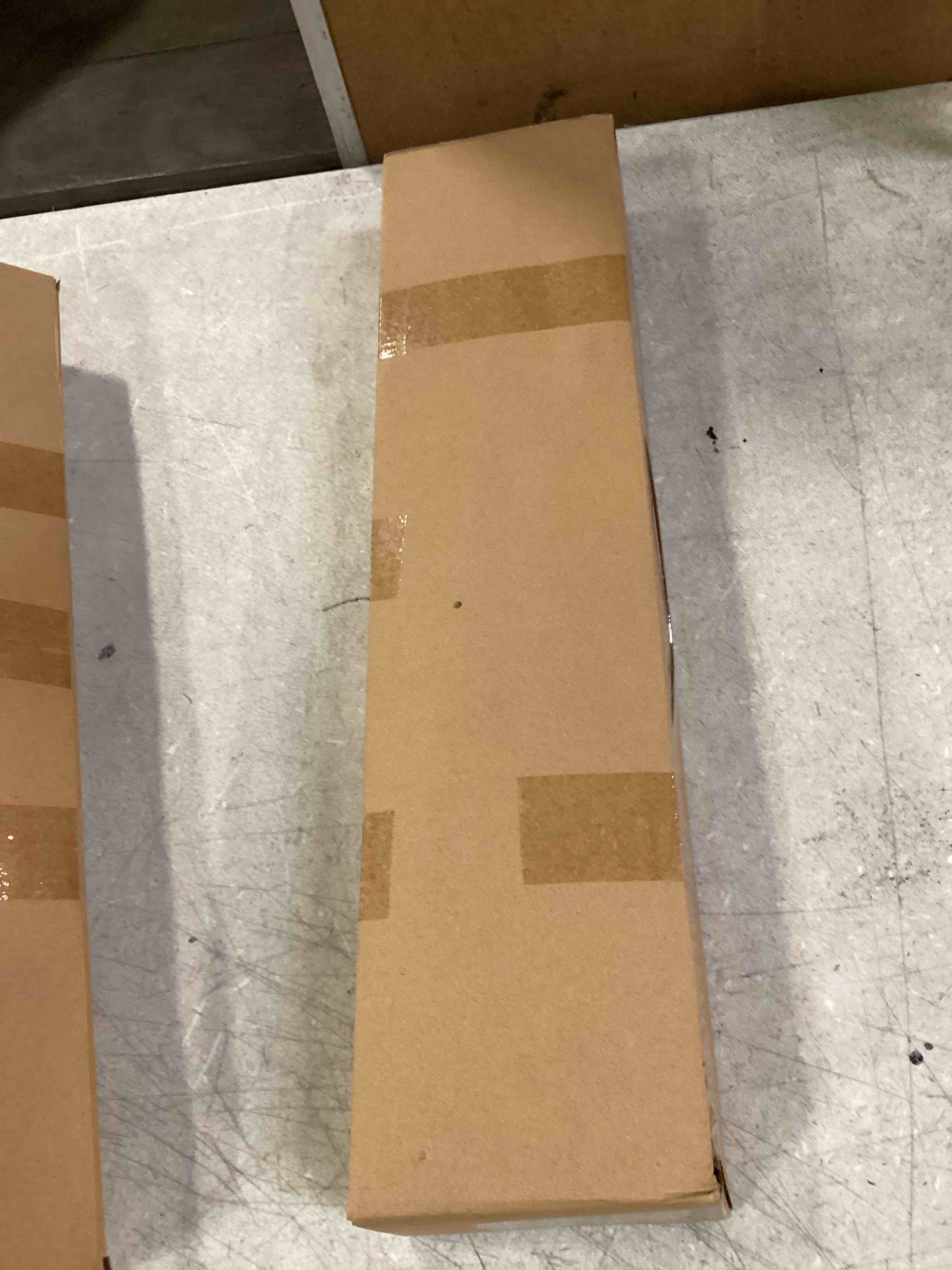 https://s3.amazonaws.com/lotting-images-prod/bidfta/BLU6641806_1720531636343.jpeg