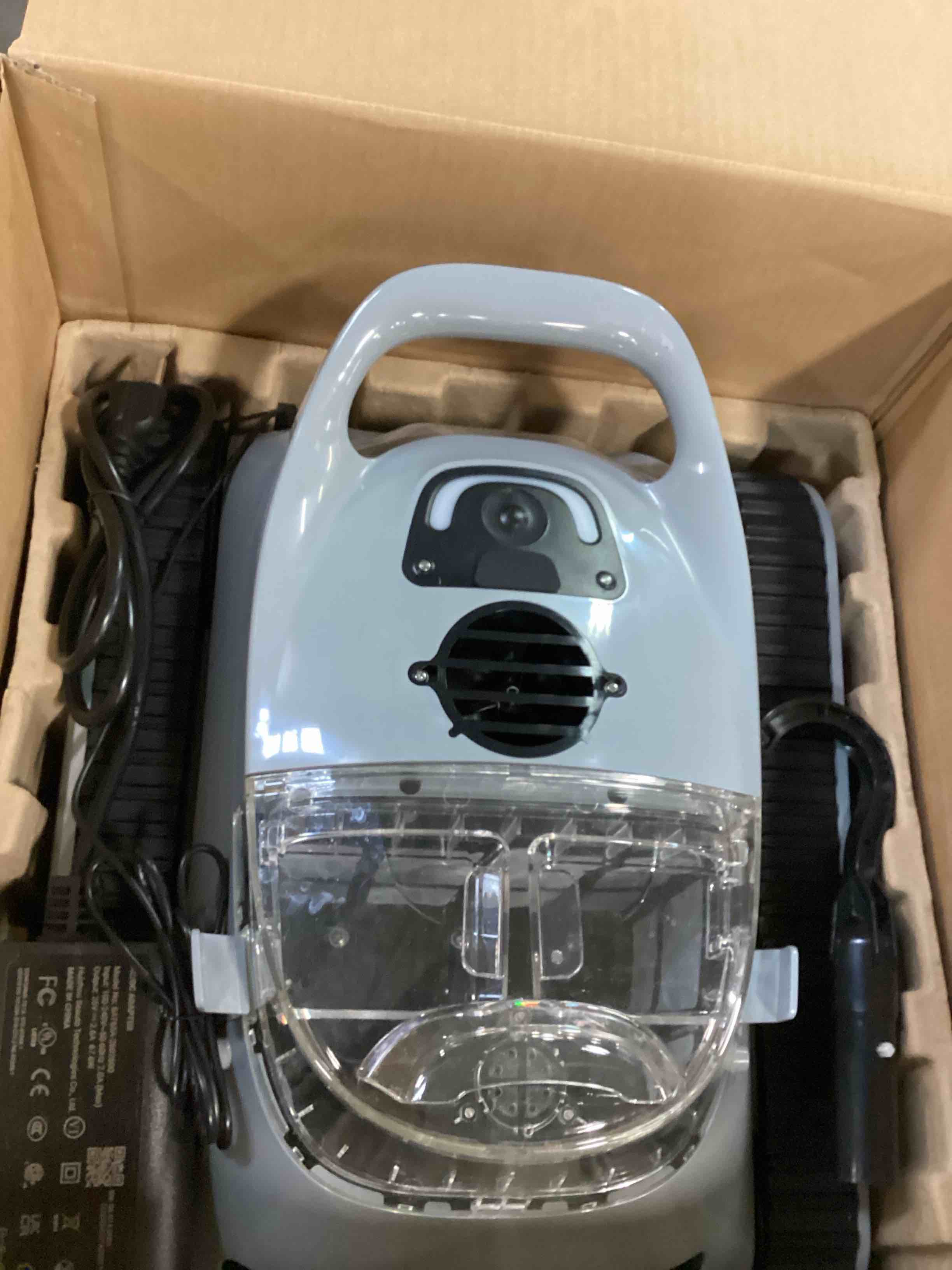 https://s3.amazonaws.com/lotting-images-prod/bidfta/BLU6642099_1720618417007.jpeg