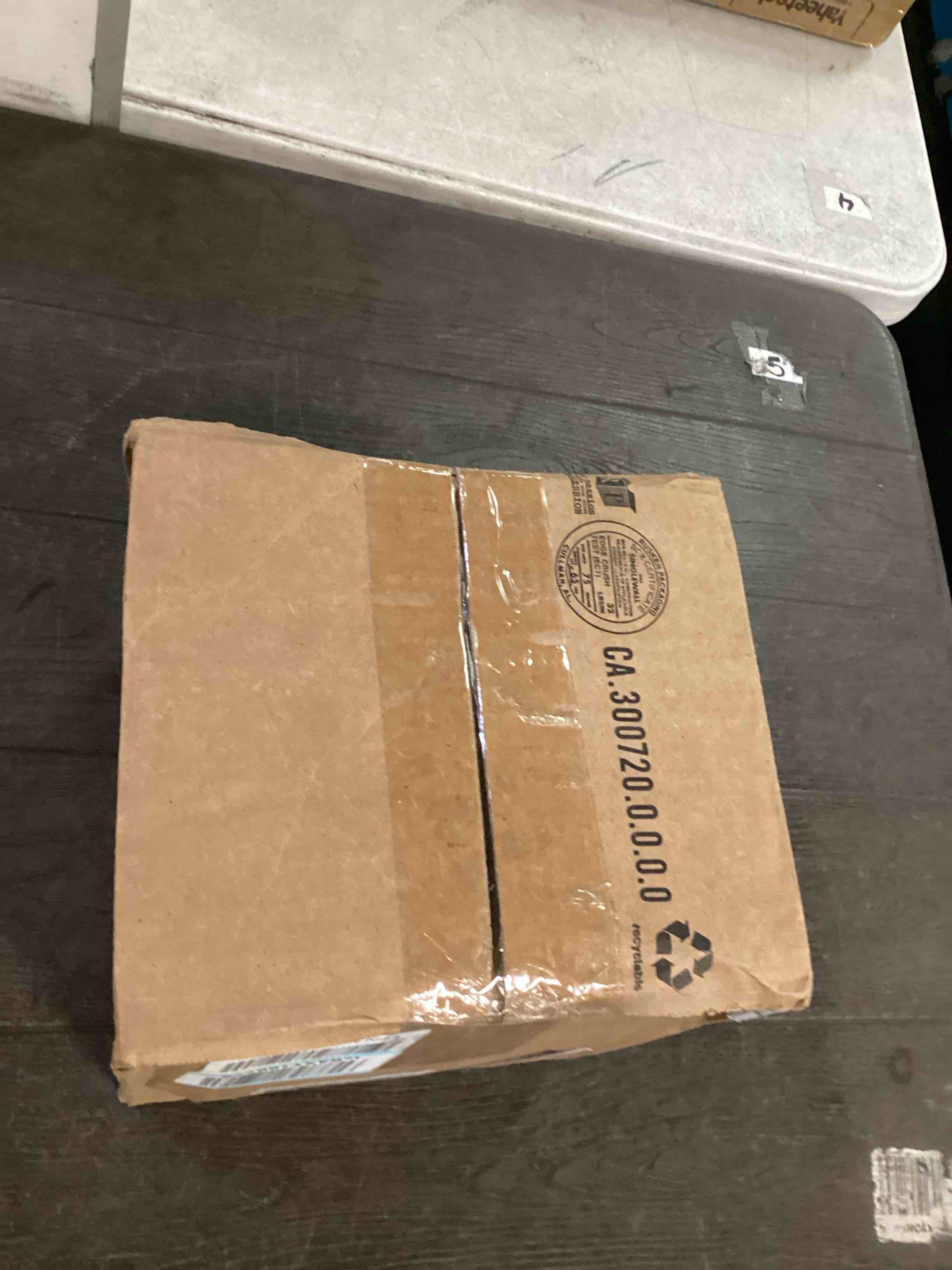 https://s3.amazonaws.com/lotting-images-prod/bidfta/BLU6642127_1720622983708.jpeg