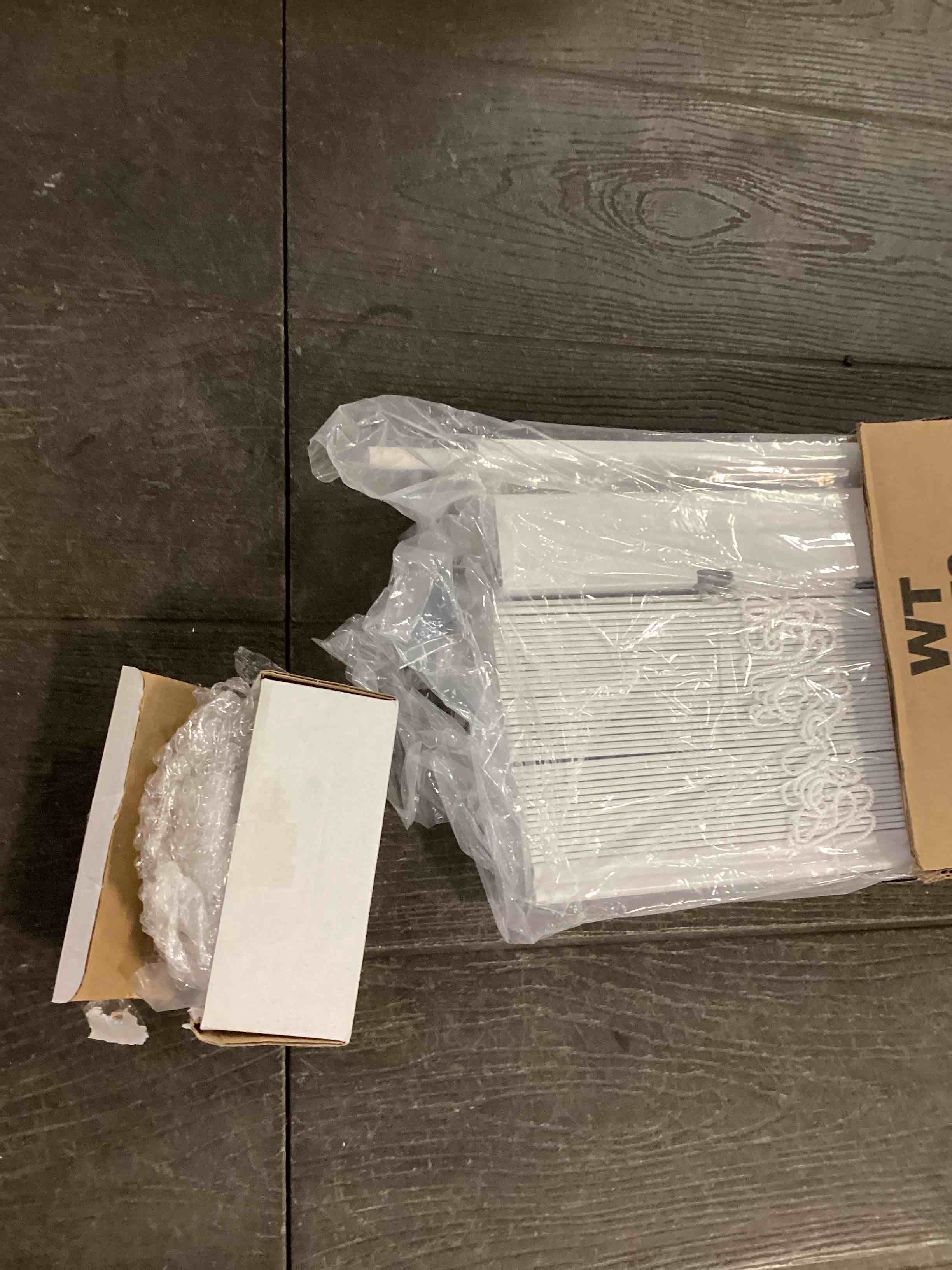 https://s3.amazonaws.com/lotting-images-prod/bidfta/BLU6642150_1720626236571.jpeg