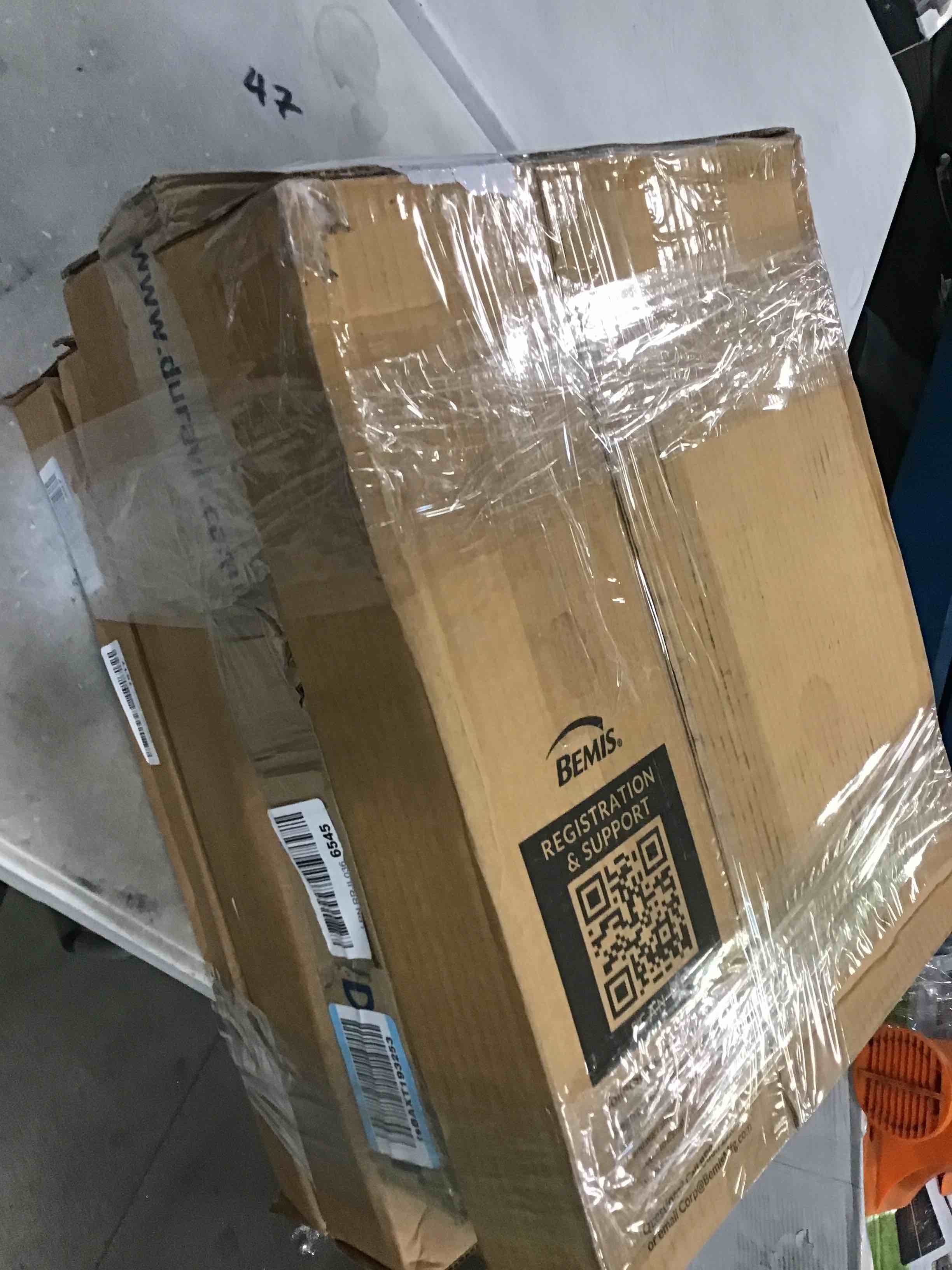 https://s3.amazonaws.com/lotting-images-prod/bidfta/BLU6642332_1721138155901.jpeg