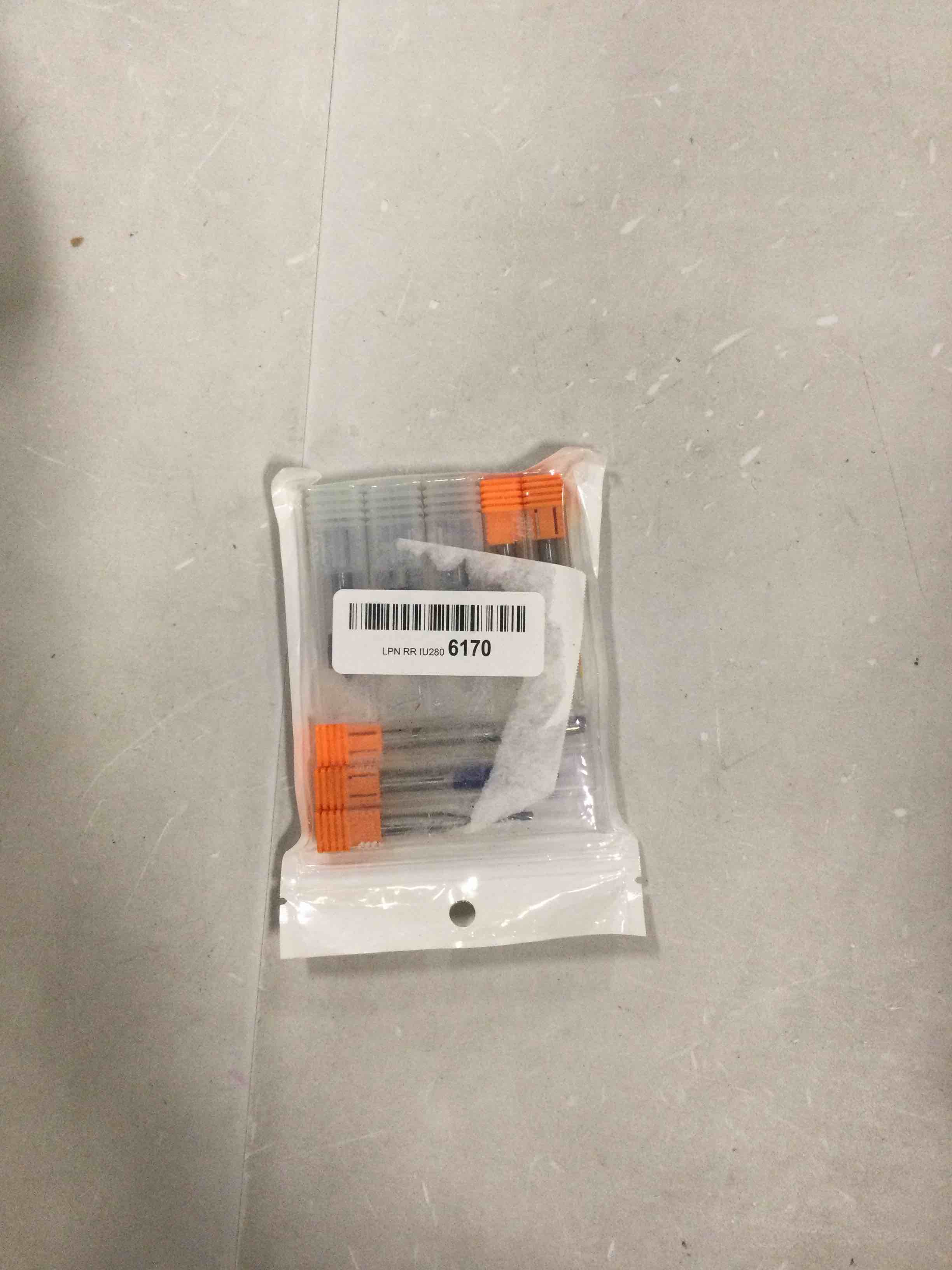https://s3.amazonaws.com/lotting-images-prod/bidfta/BLU6643107_1719631499351.jpeg