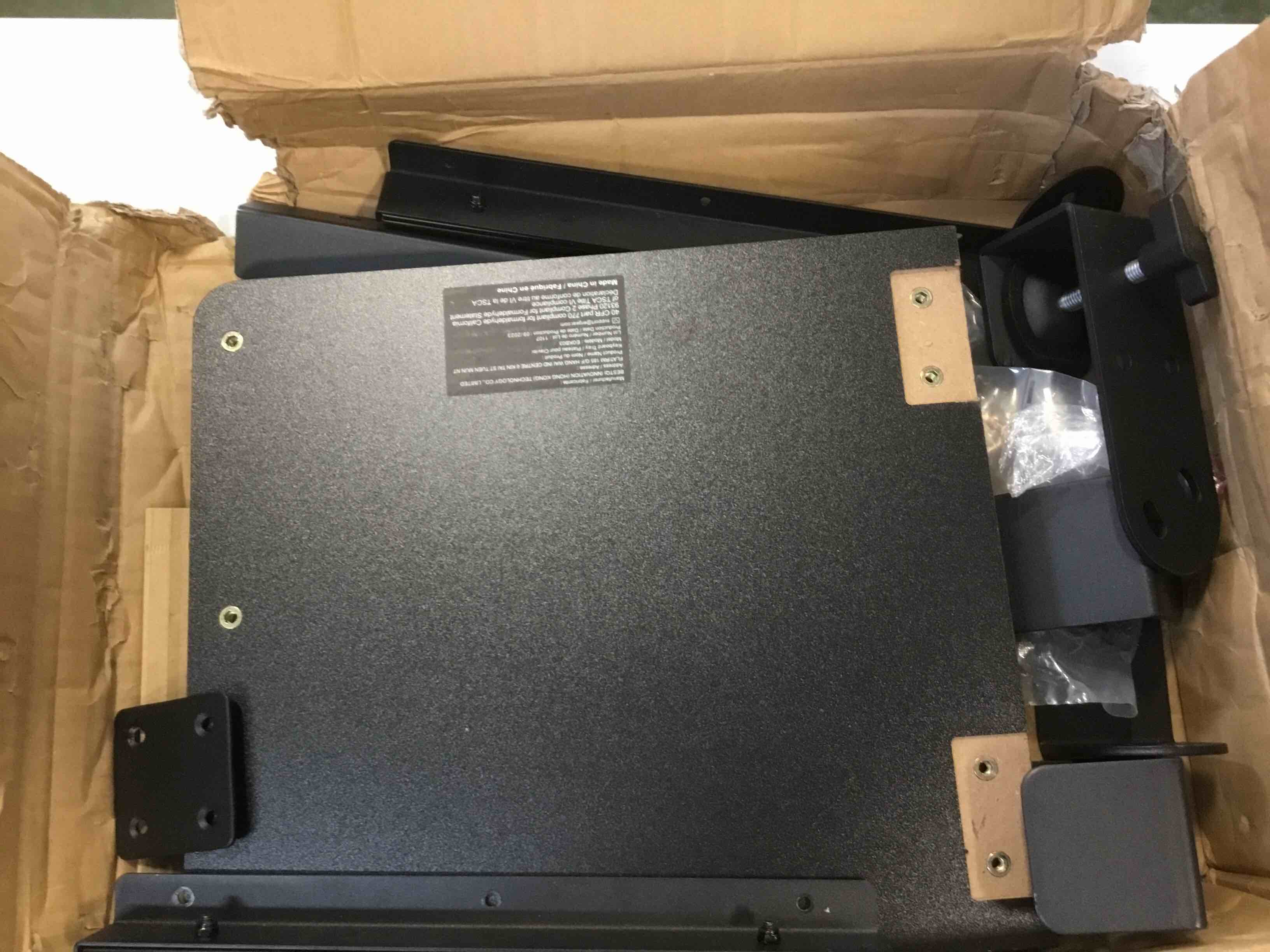 https://s3.amazonaws.com/lotting-images-prod/bidfta/BLU6643191_1719925118542.jpeg