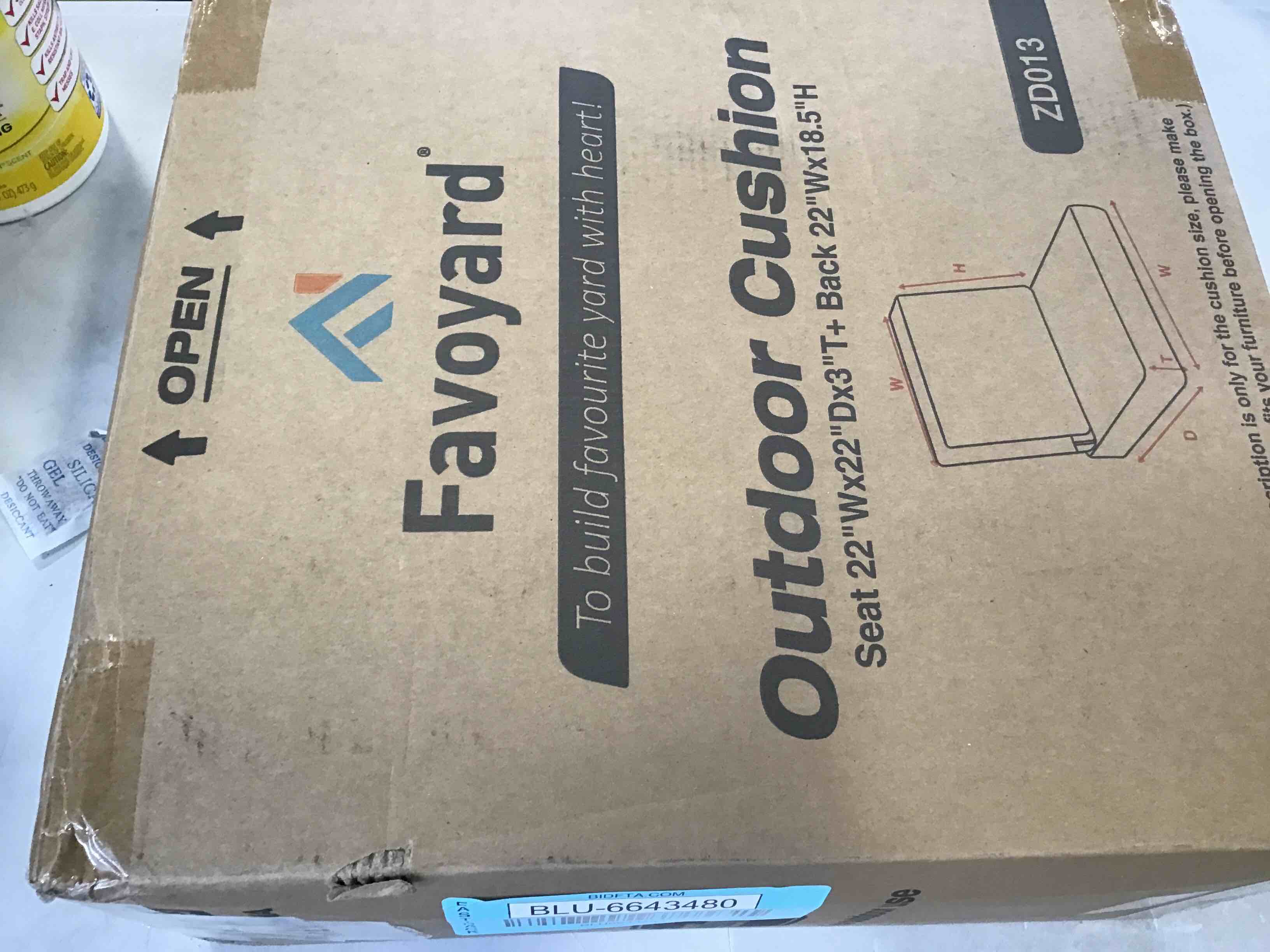 https://s3.amazonaws.com/lotting-images-prod/bidfta/BLU6643480_1720025721558.jpeg