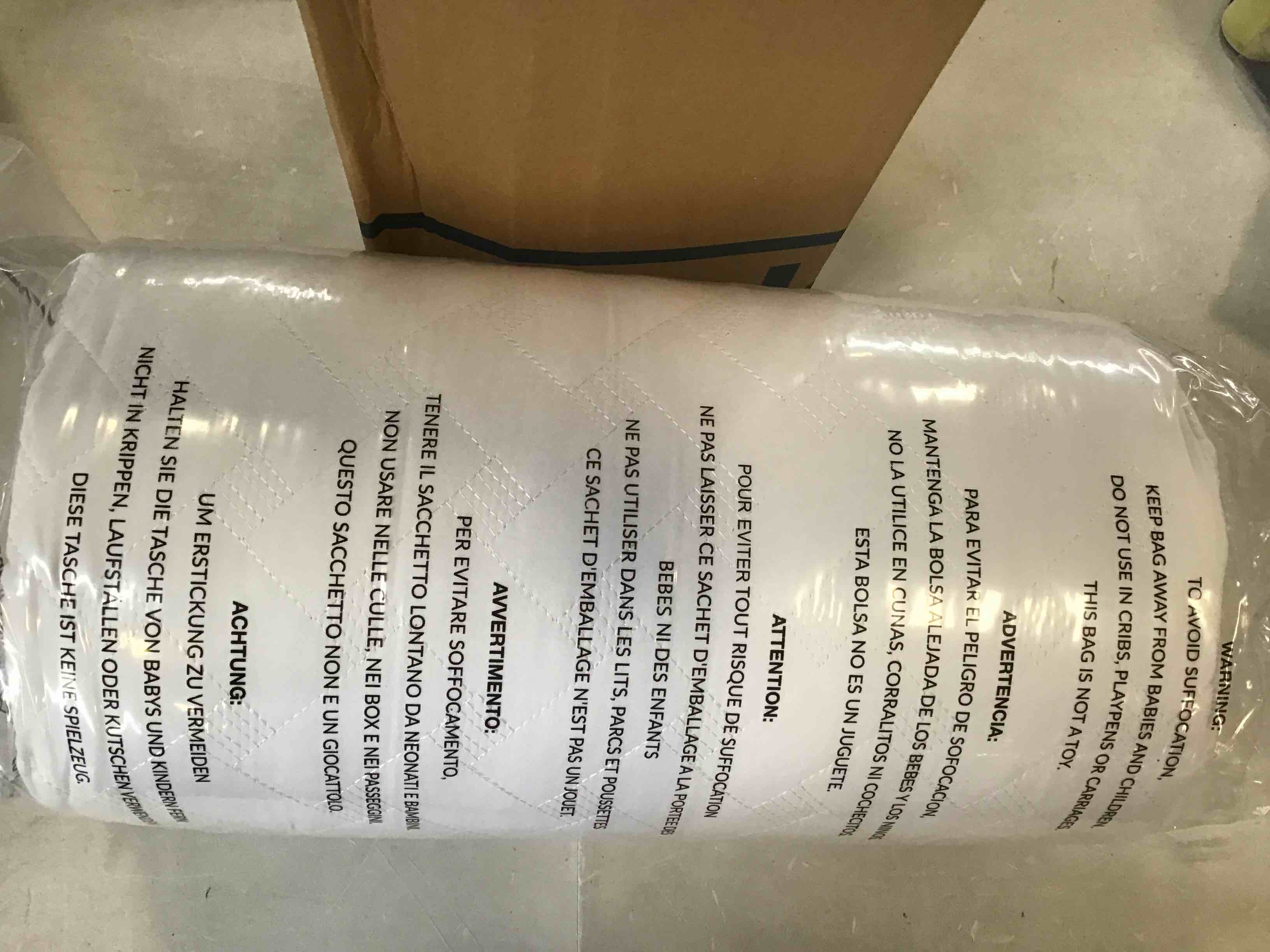 https://s3.amazonaws.com/lotting-images-prod/bidfta/BLU6643488_1720027567721.jpeg