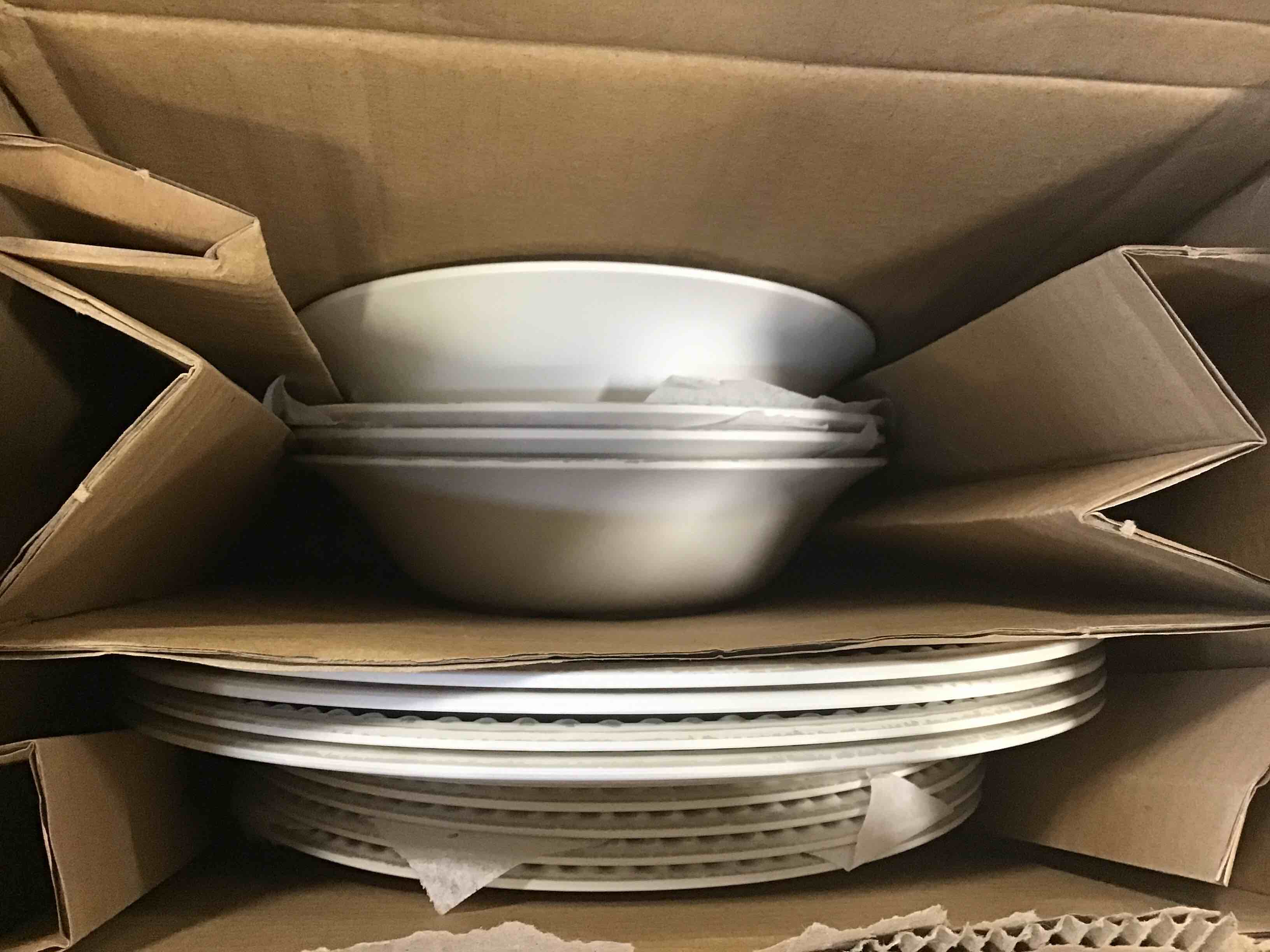 https://s3.amazonaws.com/lotting-images-prod/bidfta/BLU6643521_1720034505113.jpeg