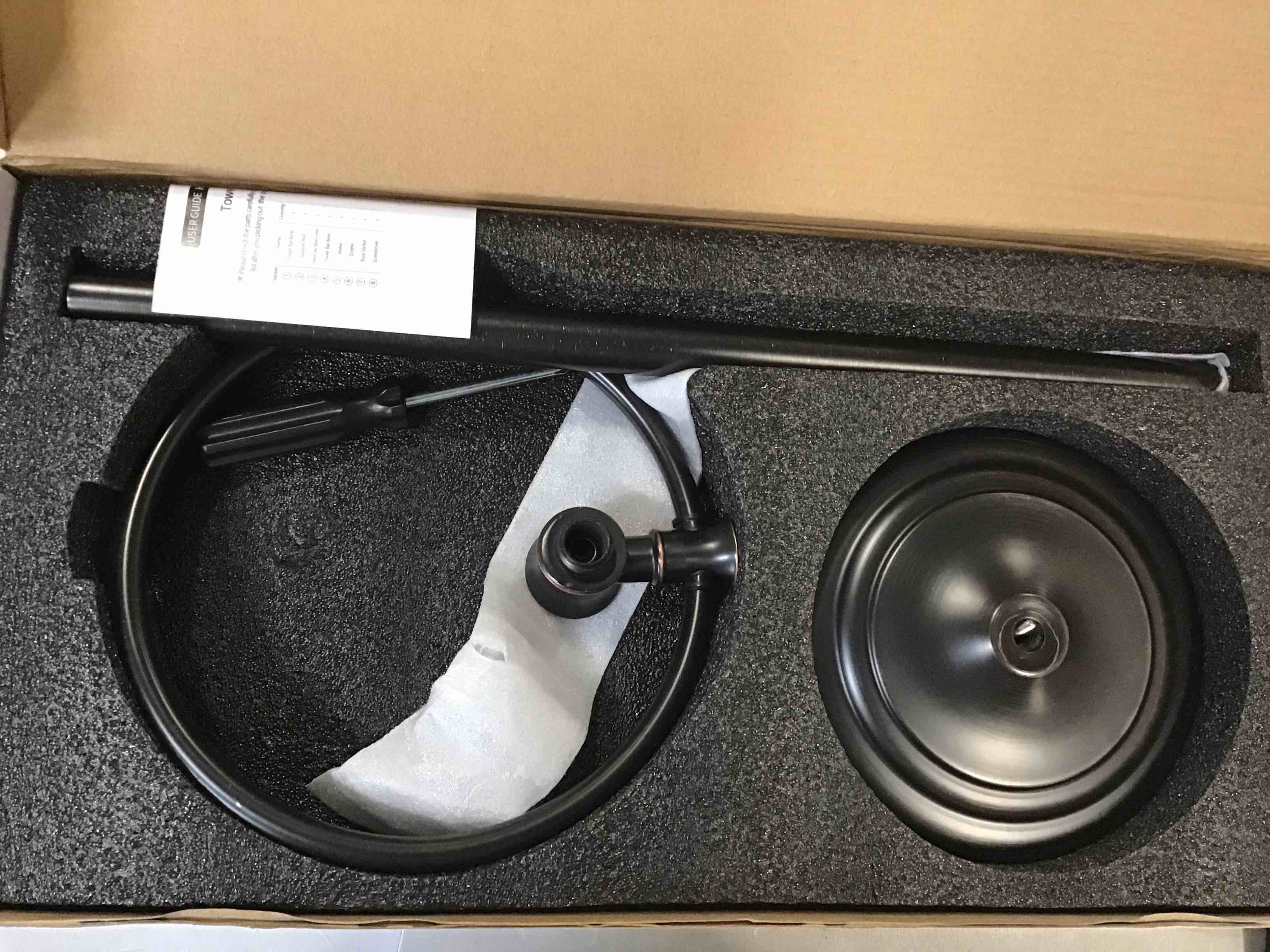 https://s3.amazonaws.com/lotting-images-prod/bidfta/BLU6643546_1720037716391.jpeg