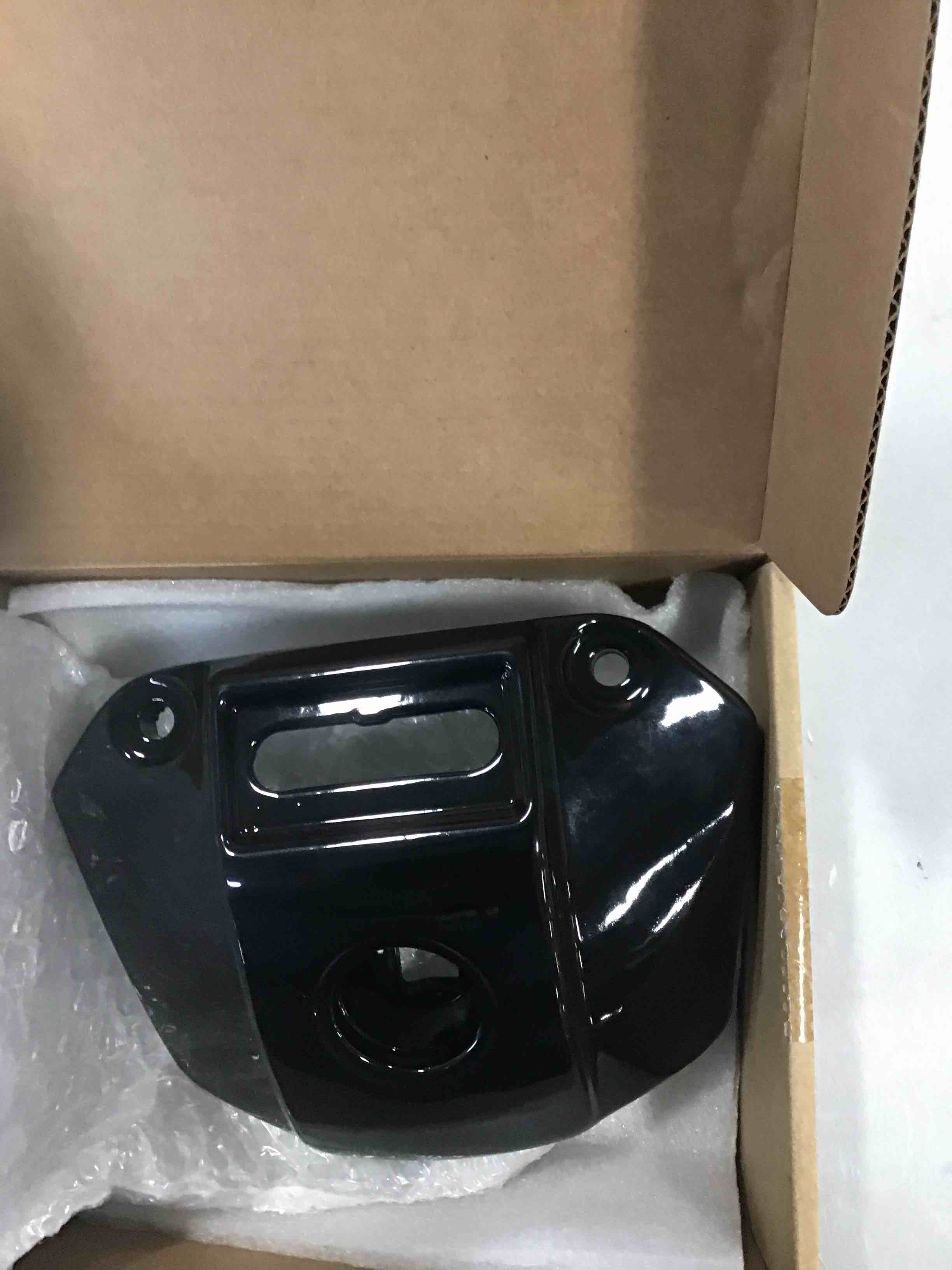 https://s3.amazonaws.com/lotting-images-prod/bidfta/BLU6643610_1720187222575.jpeg