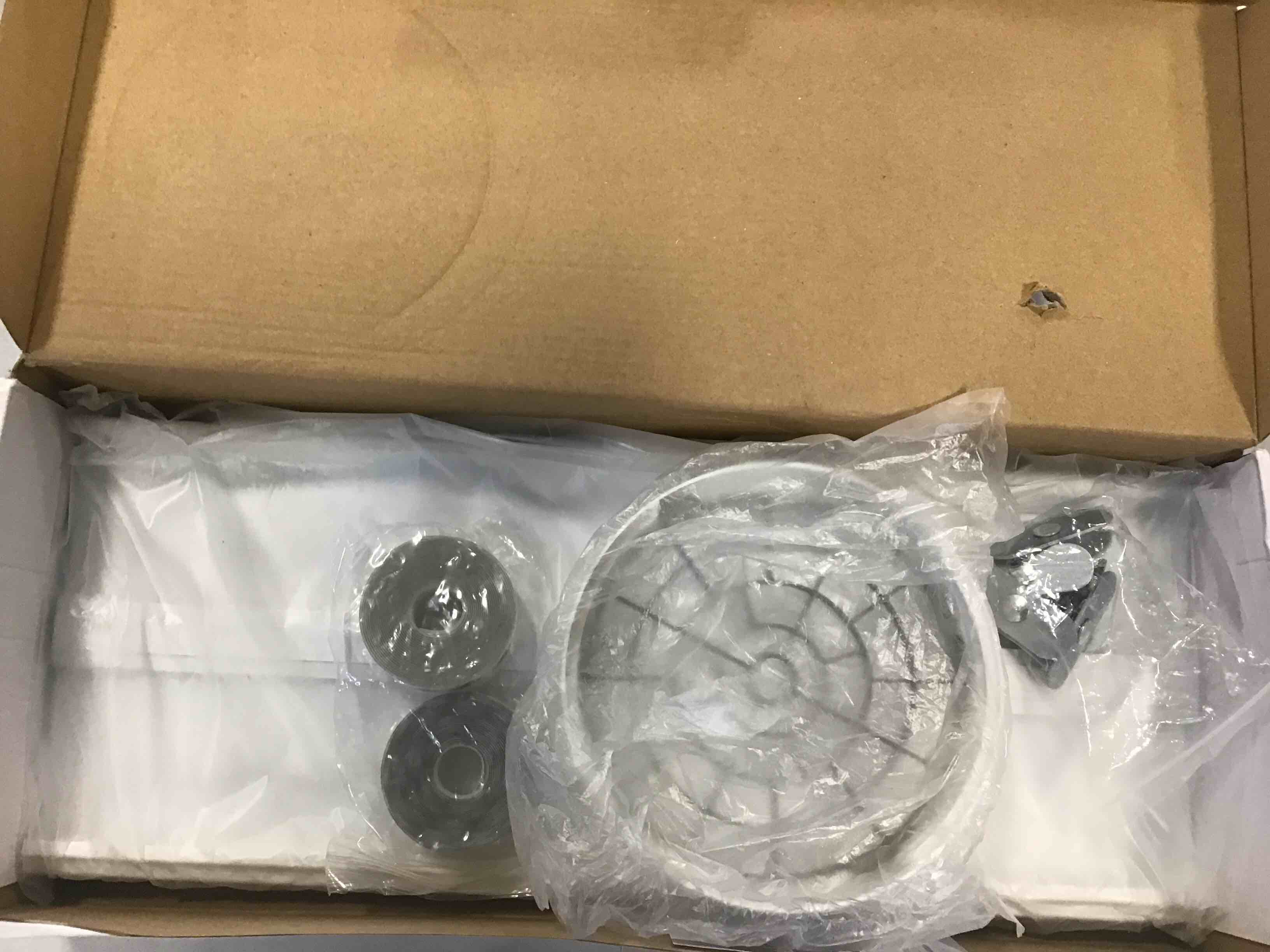 https://s3.amazonaws.com/lotting-images-prod/bidfta/BLU6643619_1720190052145.jpeg
