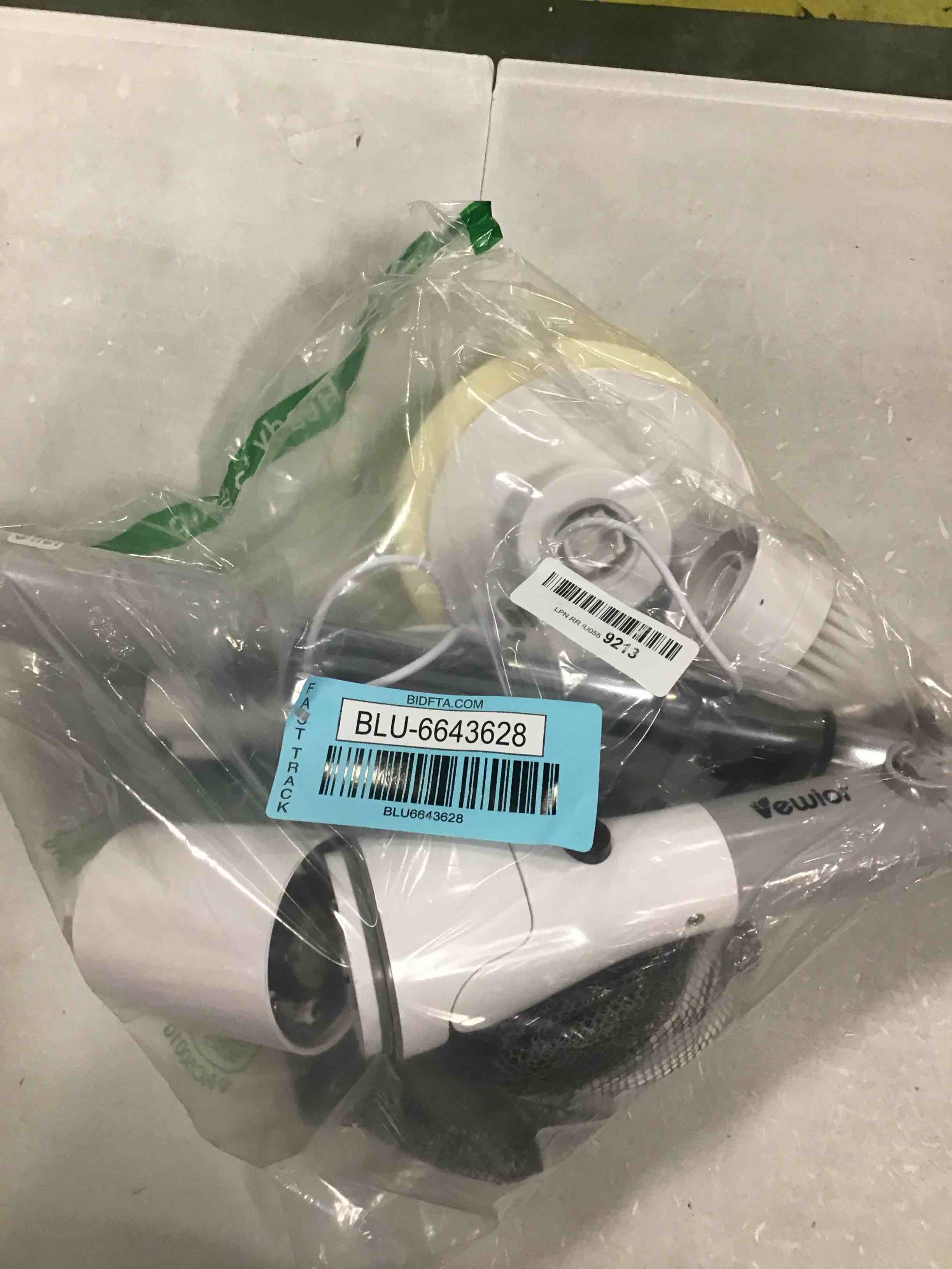 https://s3.amazonaws.com/lotting-images-prod/bidfta/BLU6643628_1720191514123.jpeg