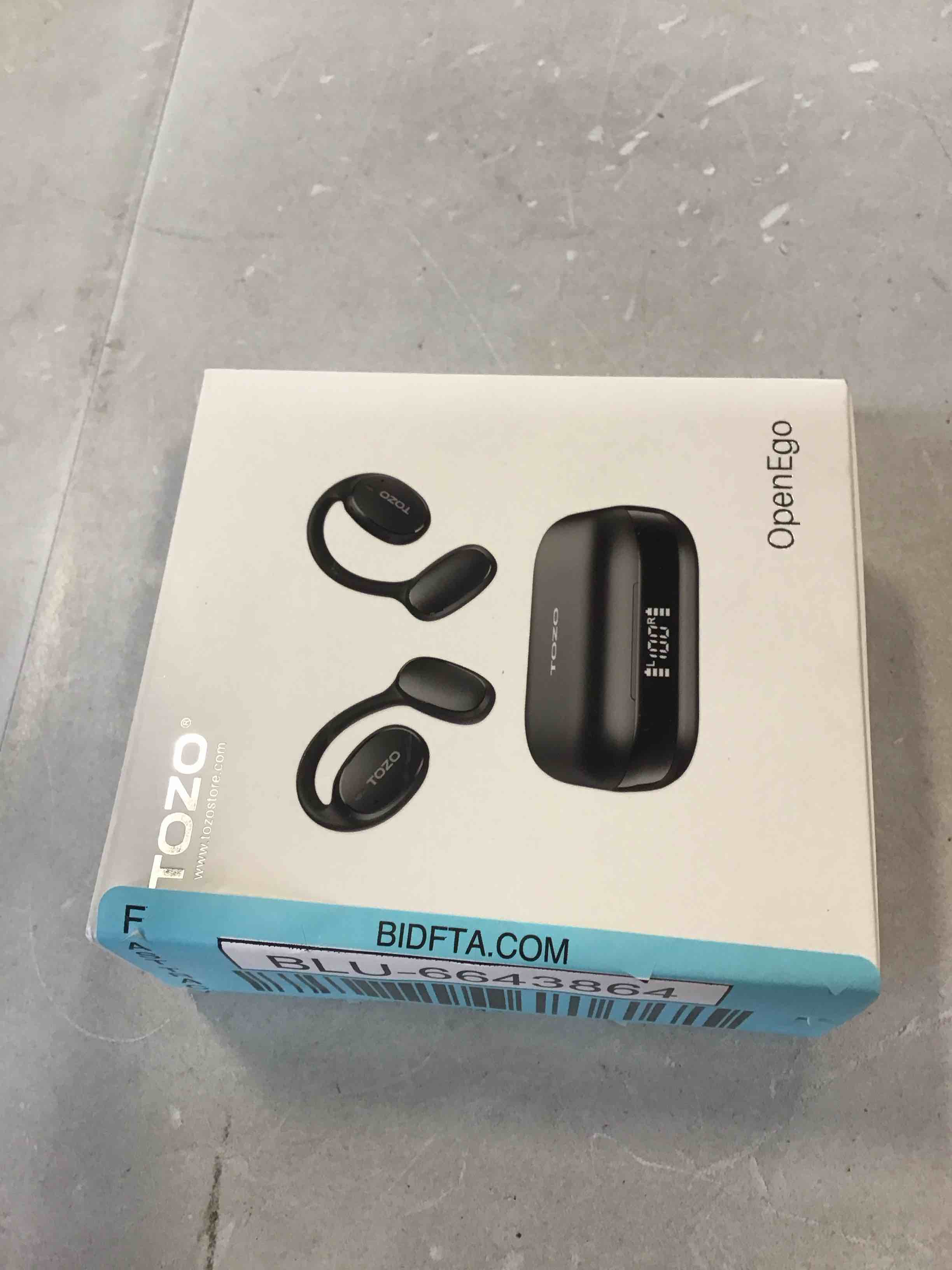 https://s3.amazonaws.com/lotting-images-prod/bidfta/BLU6643864_1720459740105.jpeg