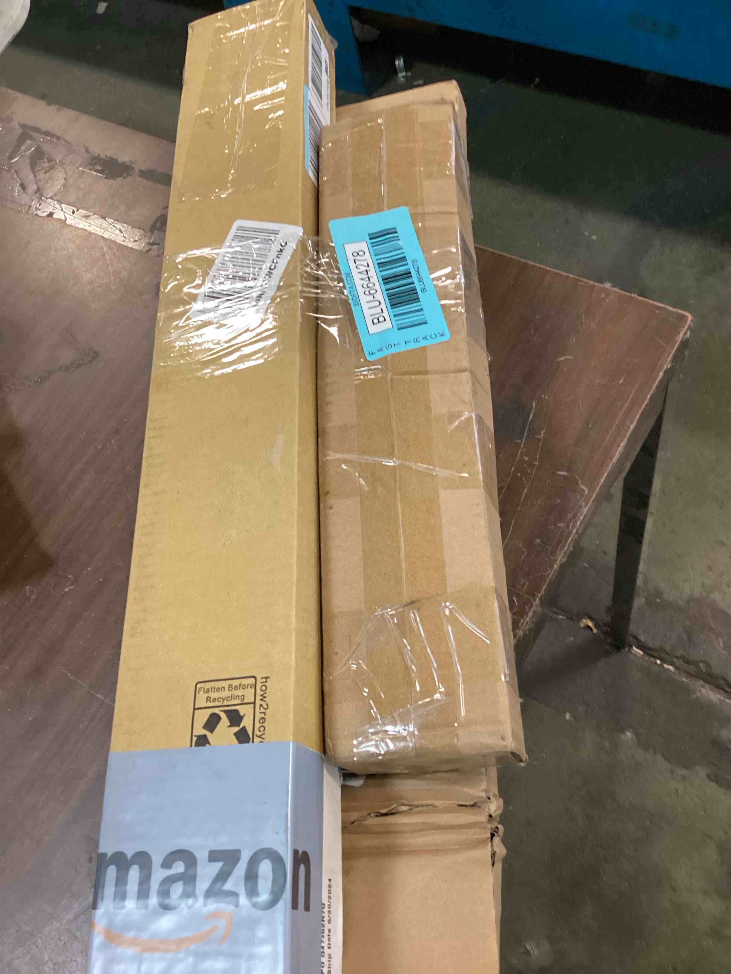 https://s3.amazonaws.com/lotting-images-prod/bidfta/BLU6644278_1719951578385.jpeg