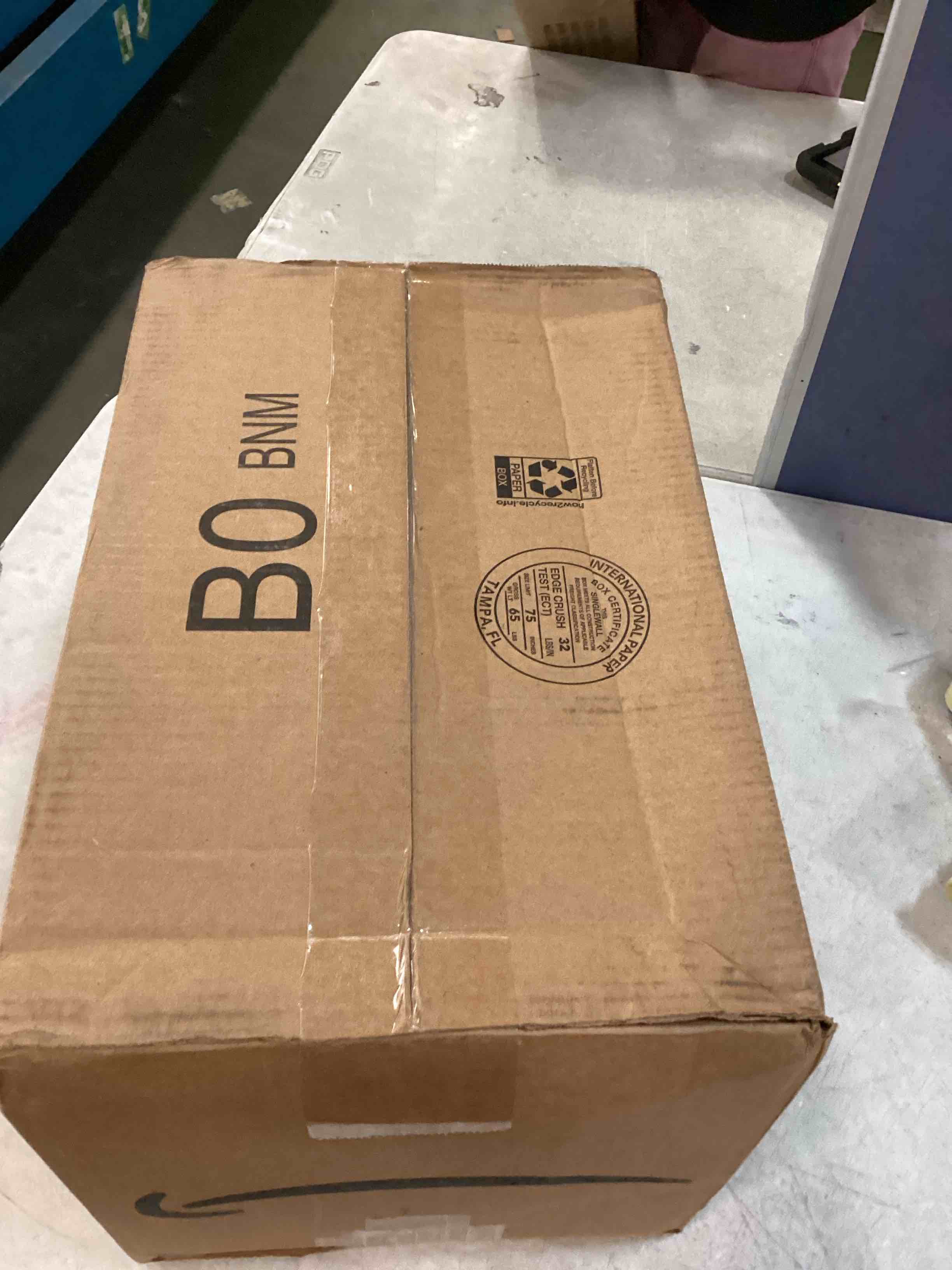 https://s3.amazonaws.com/lotting-images-prod/bidfta/BLU6644472_1720031334608.jpeg