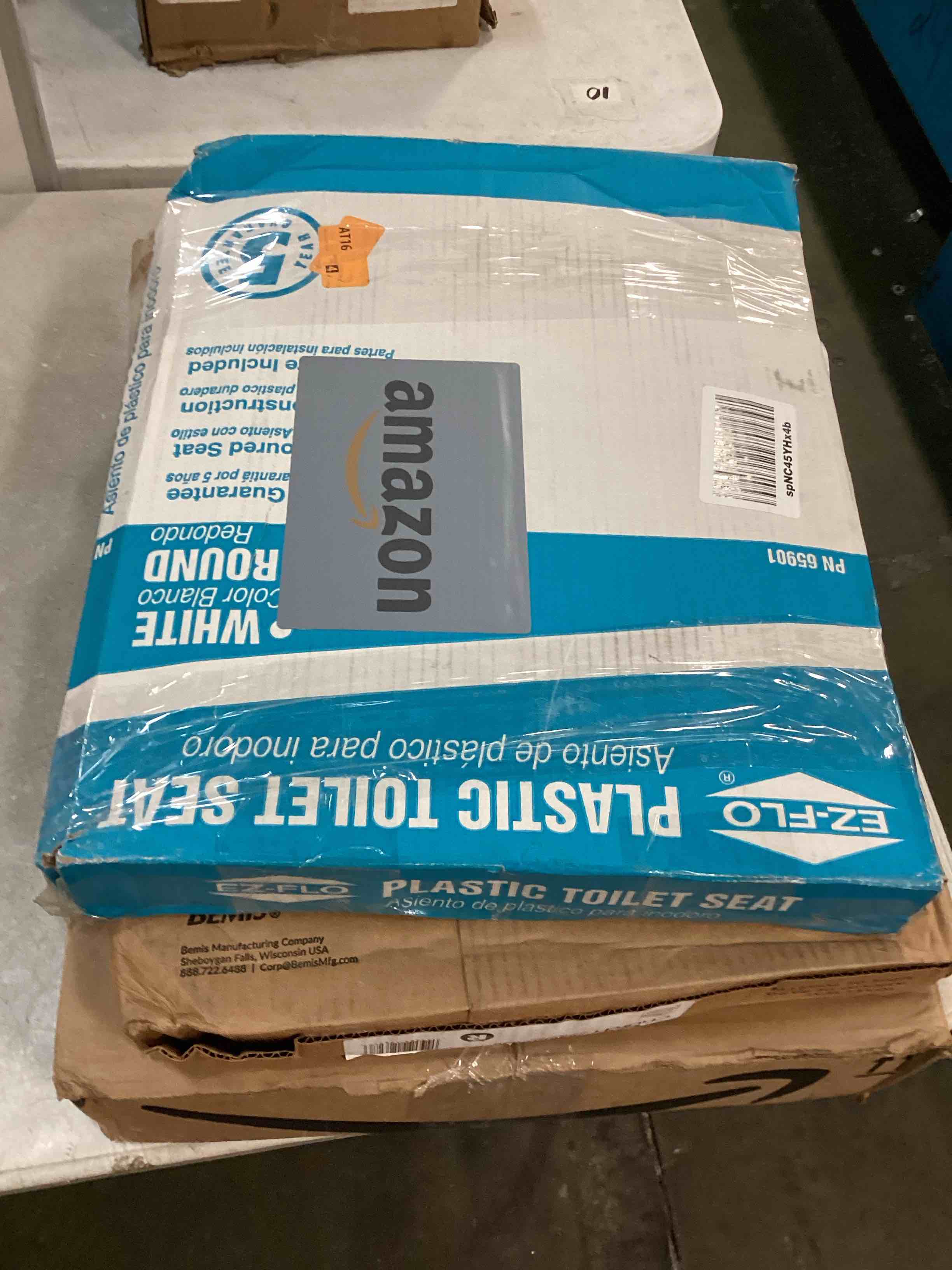 https://s3.amazonaws.com/lotting-images-prod/bidfta/BLU6644647_1720195754474.jpeg