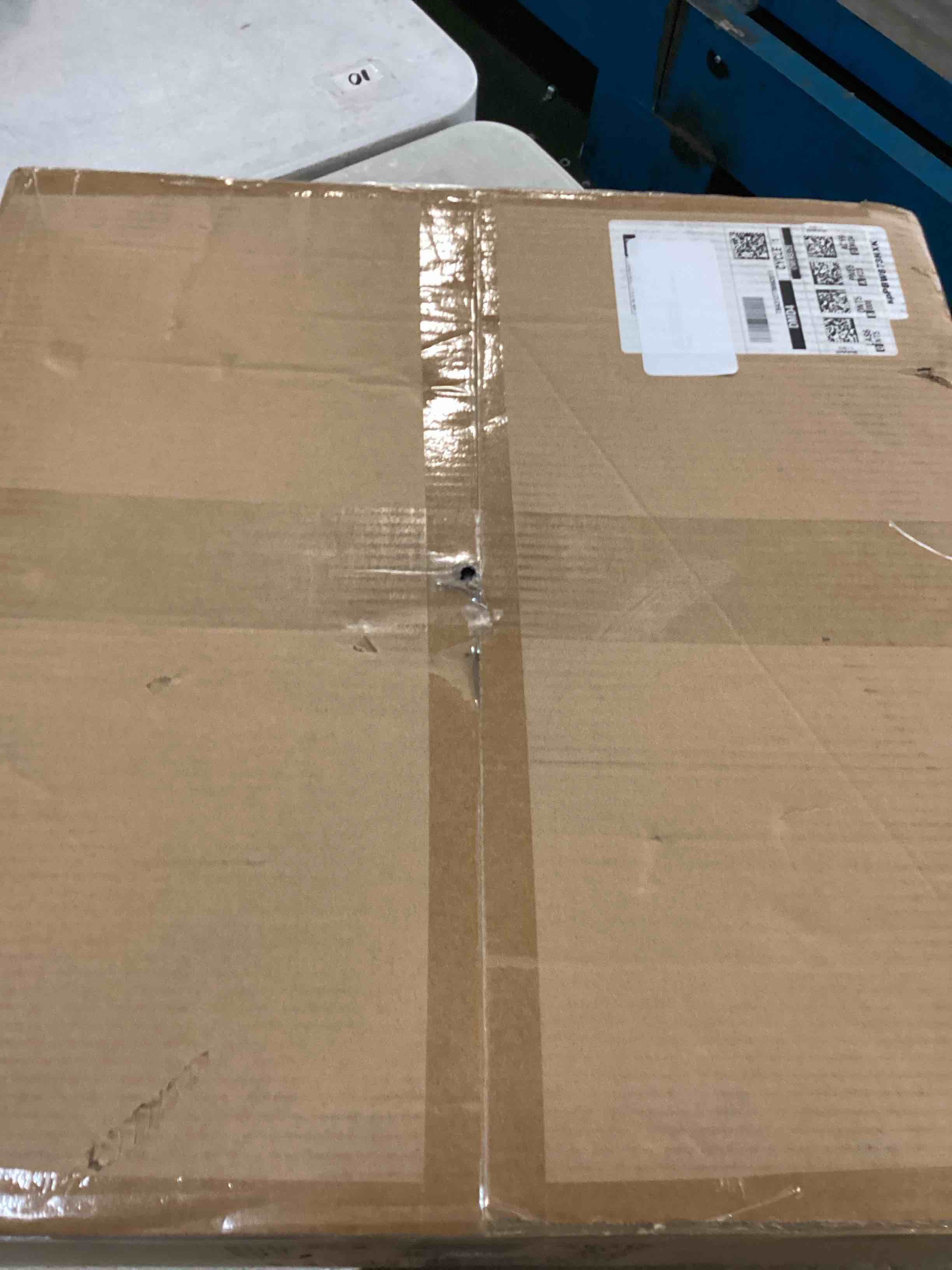 https://s3.amazonaws.com/lotting-images-prod/bidfta/BLU6644718_1720209395468.jpeg