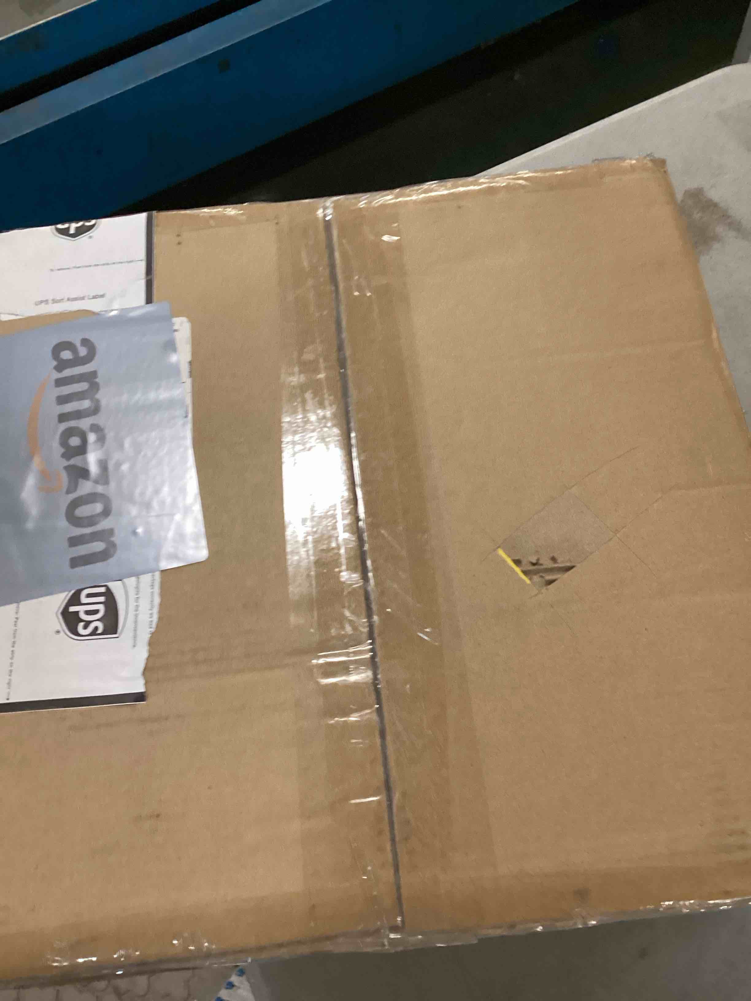 https://s3.amazonaws.com/lotting-images-prod/bidfta/BLU6644758_1720439782315.jpeg